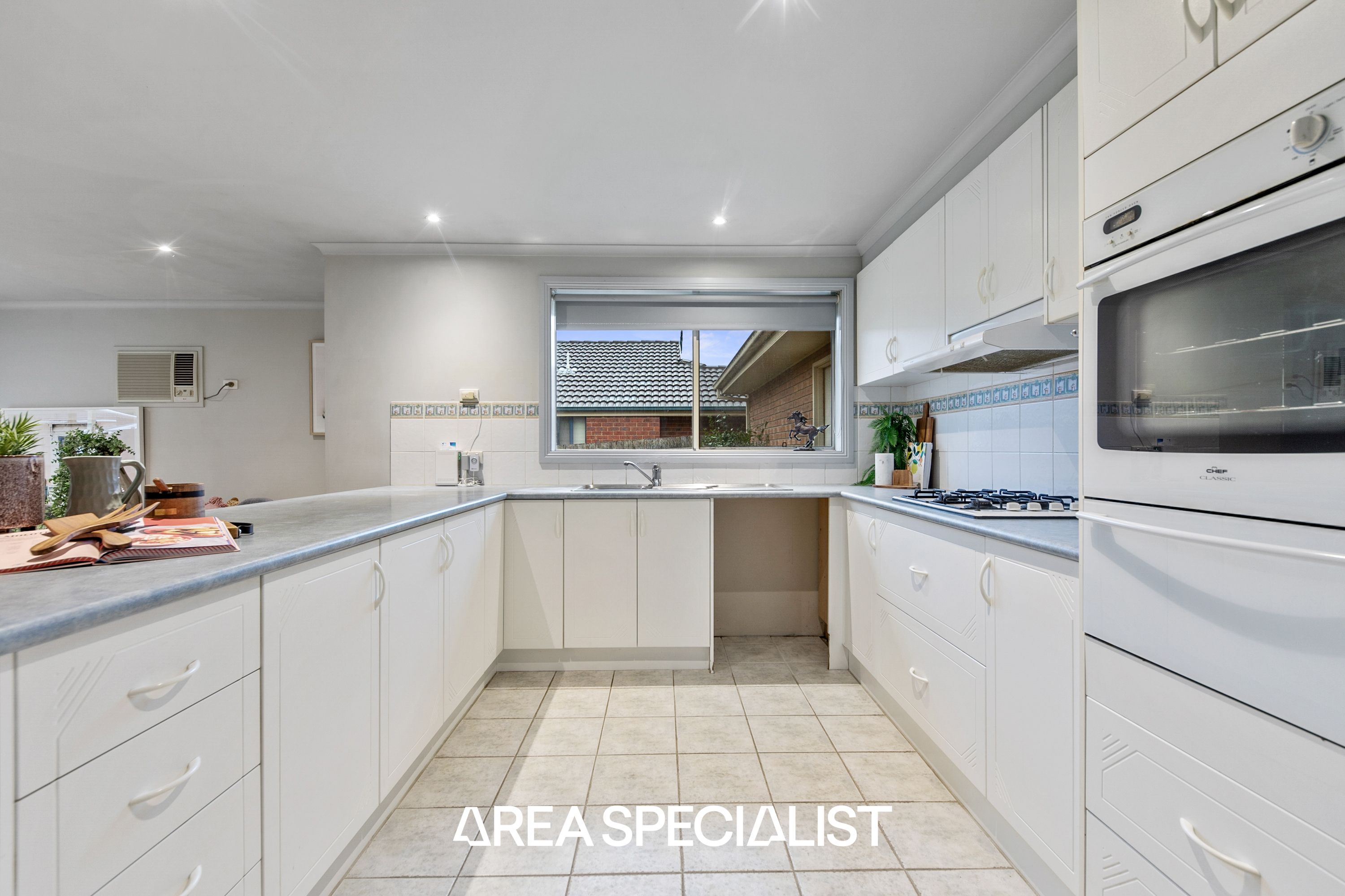 112 McGregor Road, Pakenham - Thumbnail 4