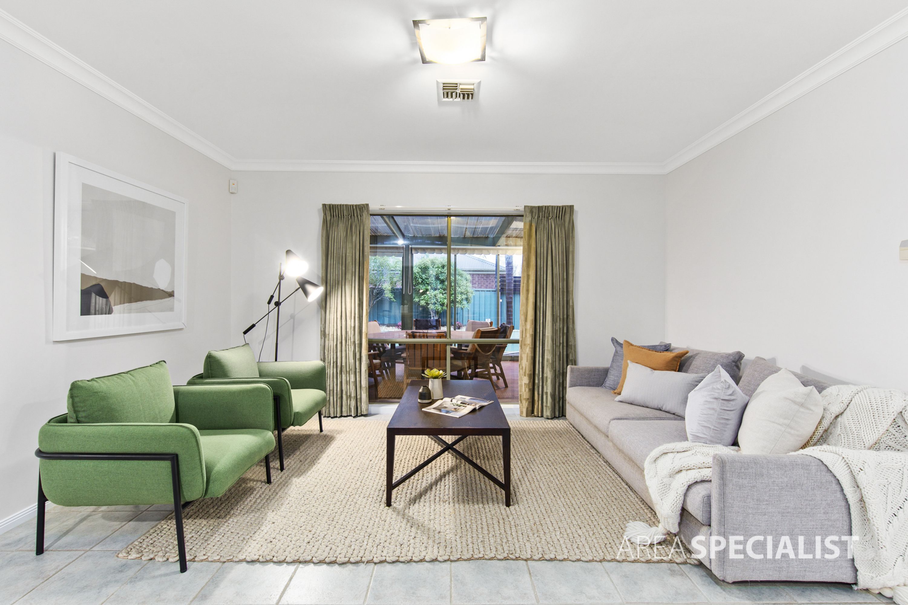 19 Kyneton Circuit, Caroline Springs VIC 3023, Caroline Springs - Thumbnail 4
