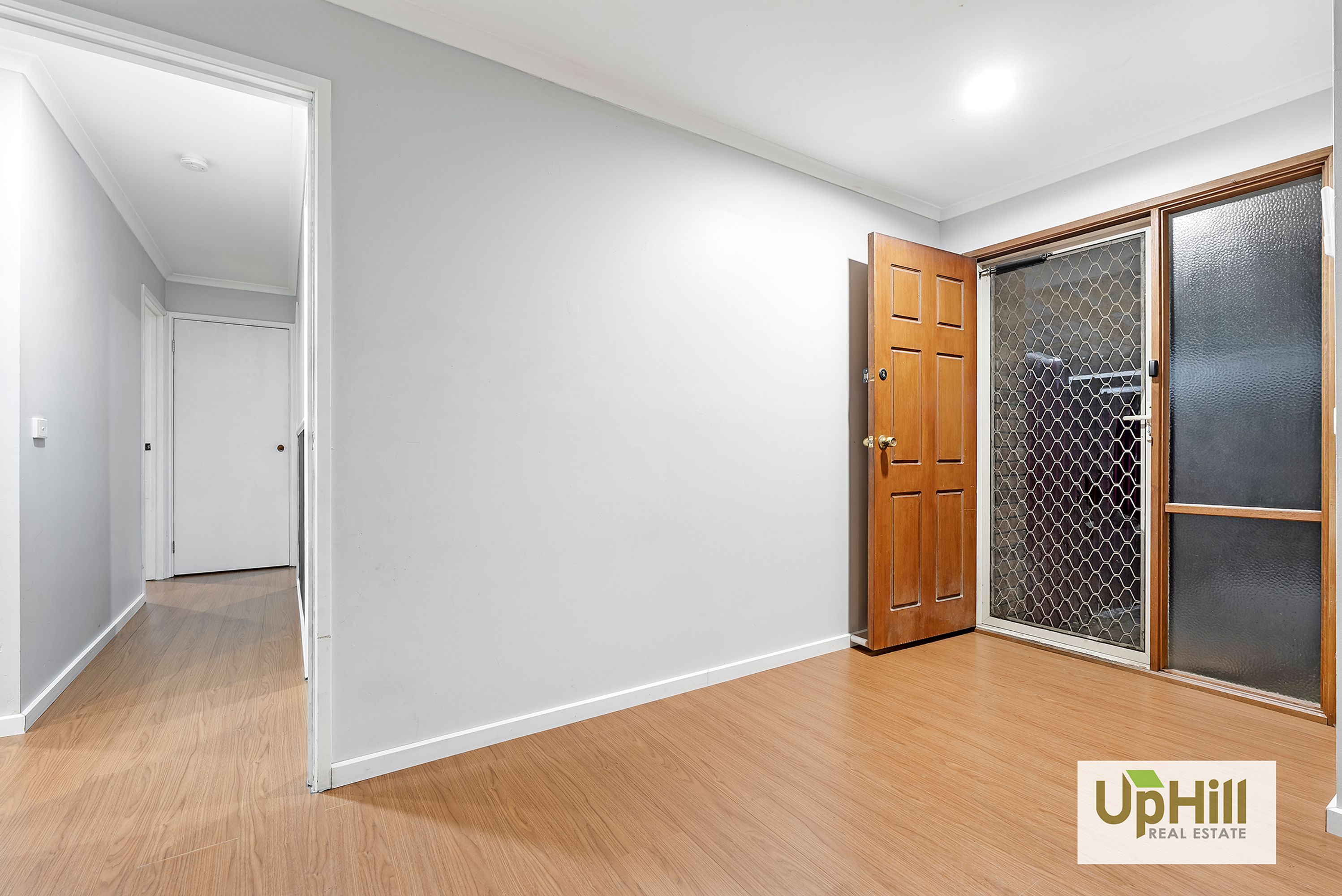 52 TOIRRAM CRESCENT, Cranbourne - Thumbnail 6