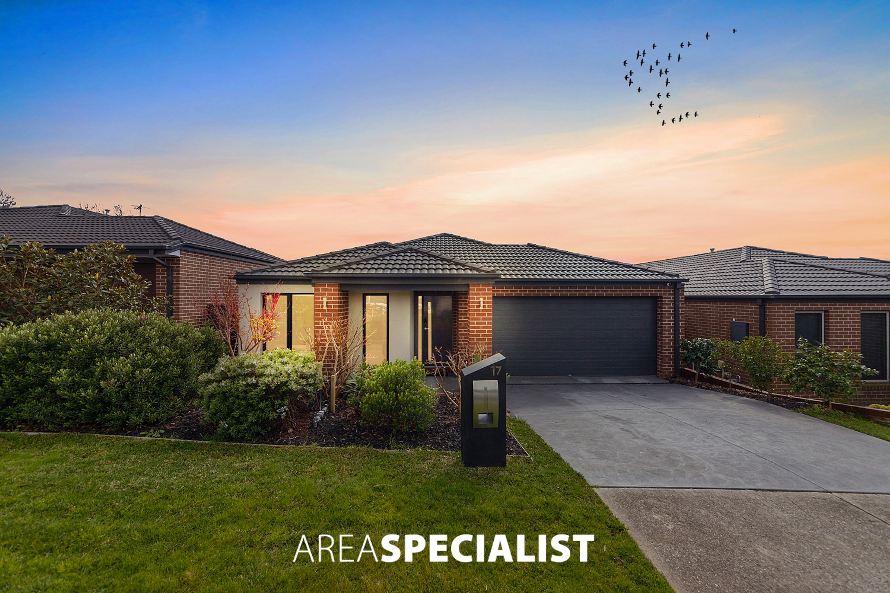 17 Constance Way, Pakenham - Thumbnail 2