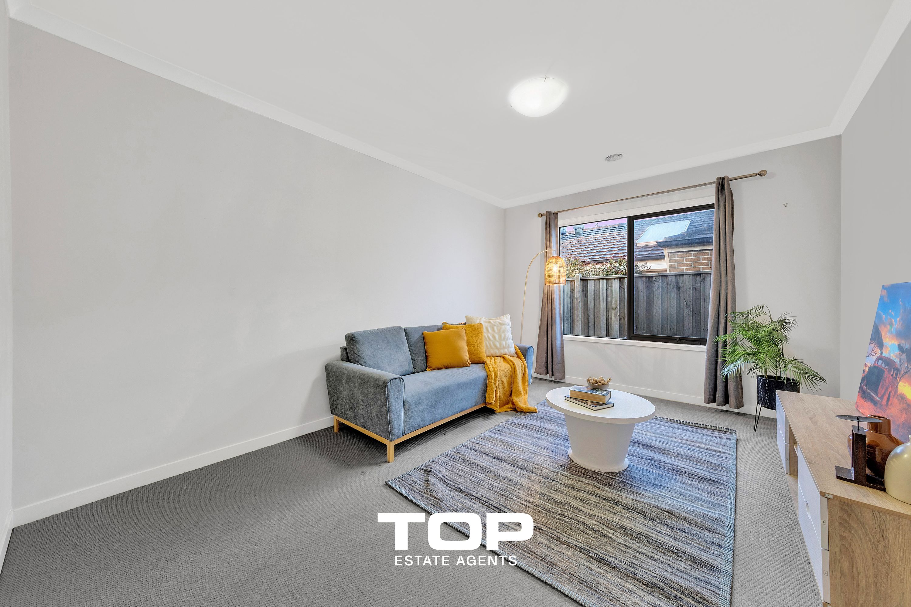 12 Thistle Drive, Clyde North - Thumbnail 4