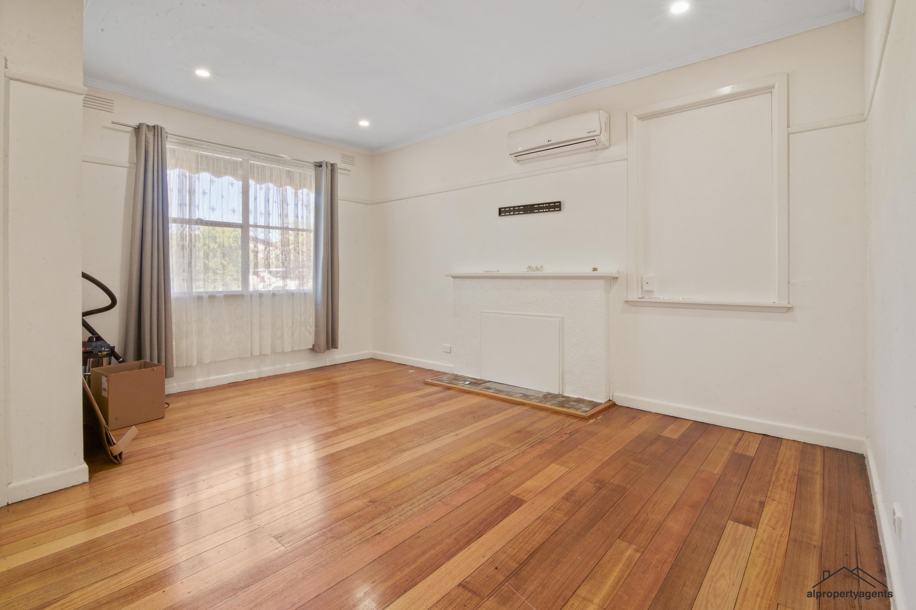 56 Elizabeth Street, Horsham VIC 3400, Horsham - Thumbnail 4