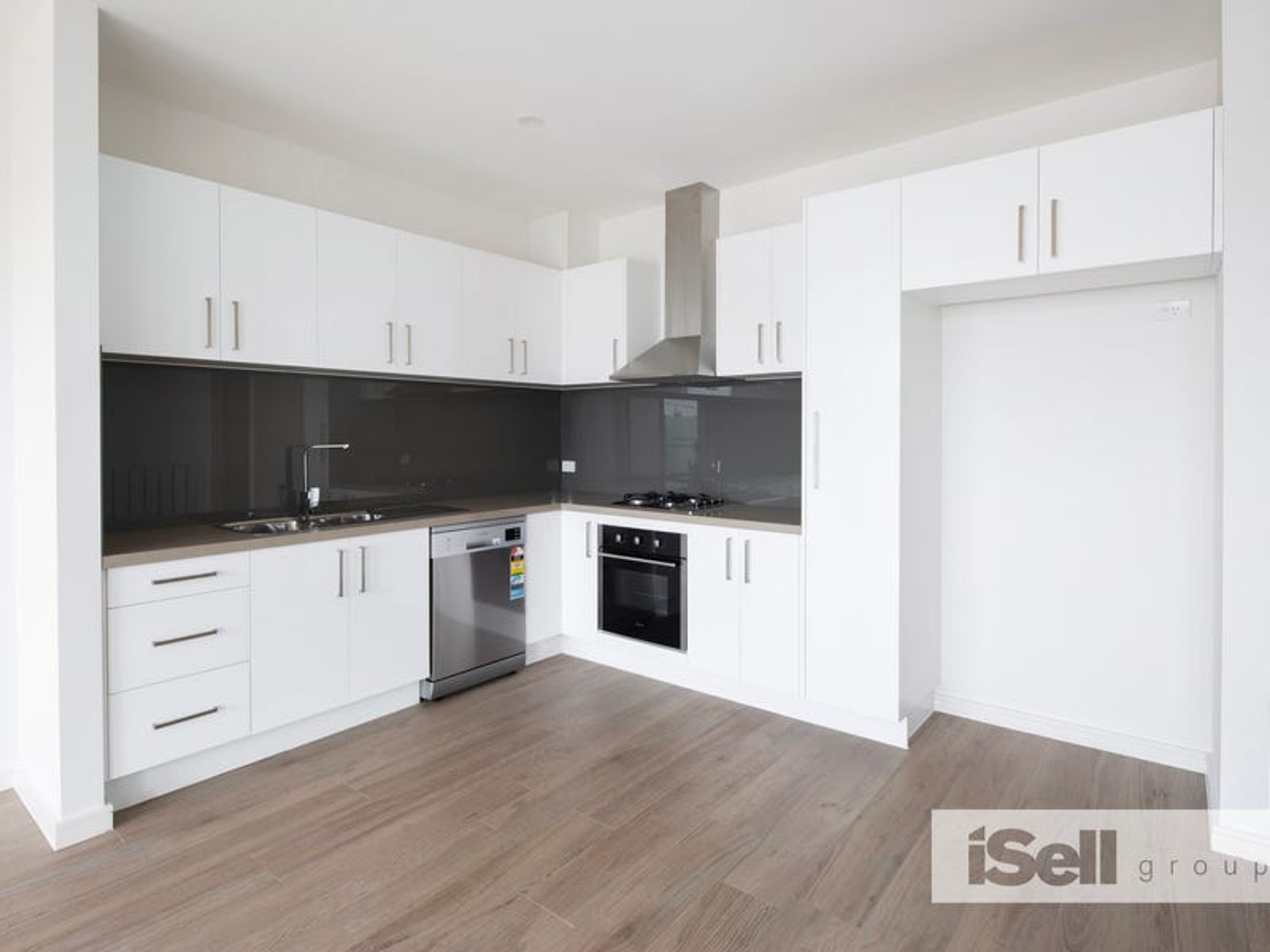 2/63 Royal Avenue, Springvale - Thumbnail 5