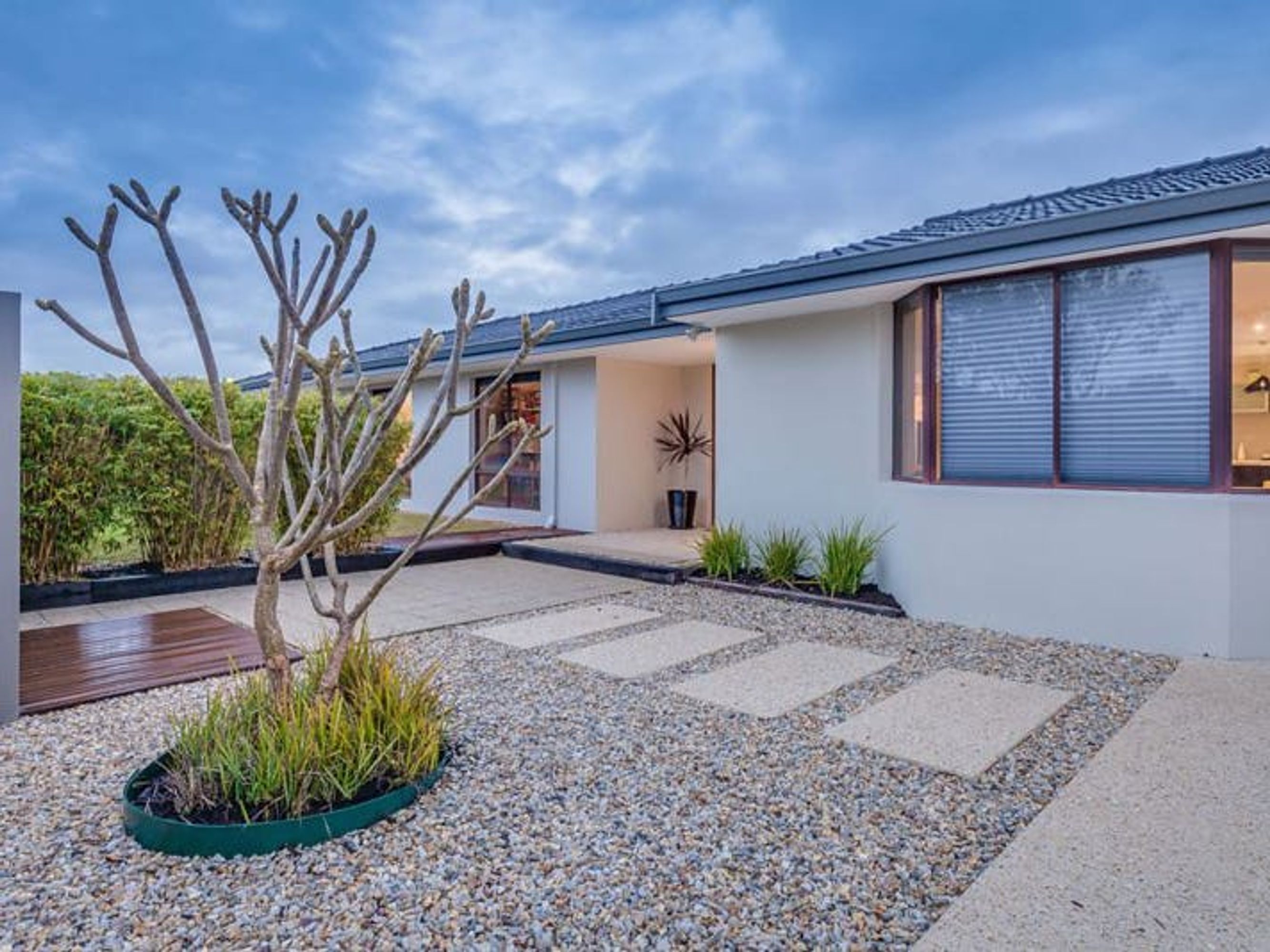 6 Ibis Street