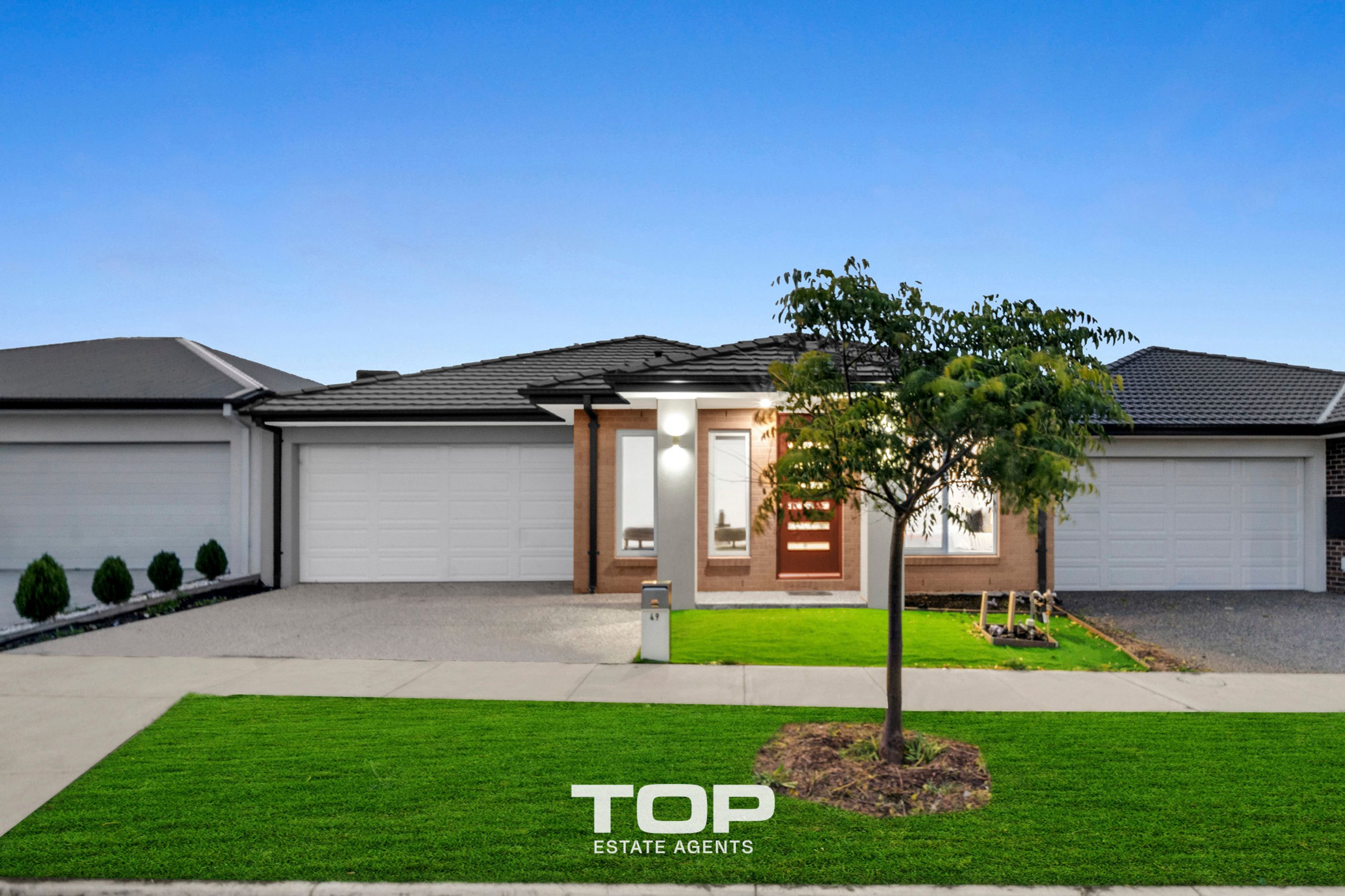 49 Shearjoy Loop, Clyde North - Thumbnail 2