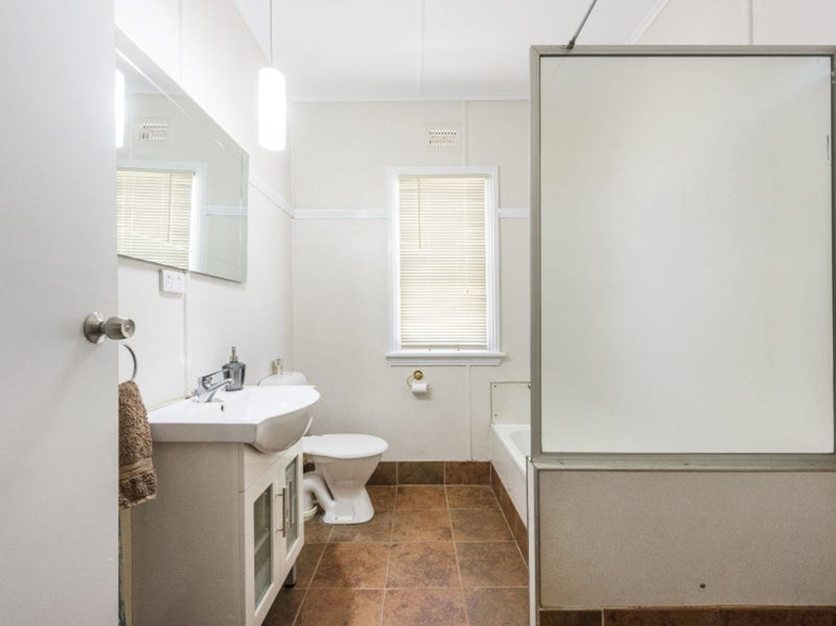 11 Jackschon Avenue, Grafton - Thumbnail 7