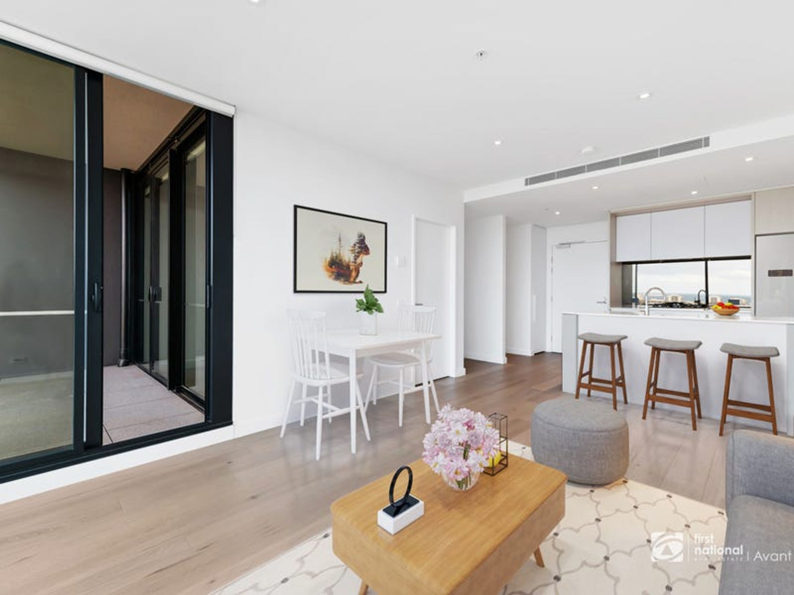2110/915 Collins Street, Docklands - Thumbnail 4