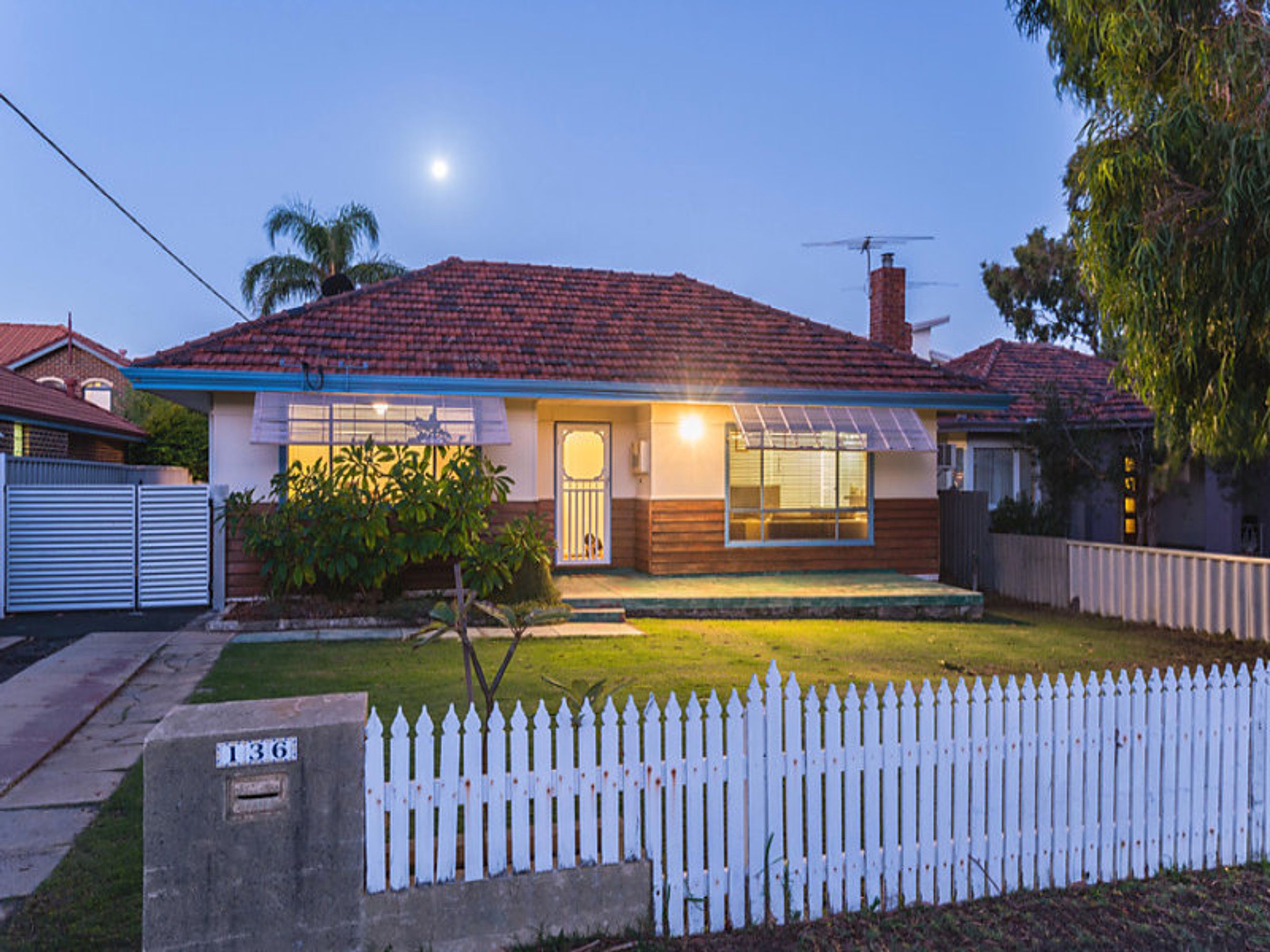 136 Alice Street, Doubleview - Thumbnail 2
