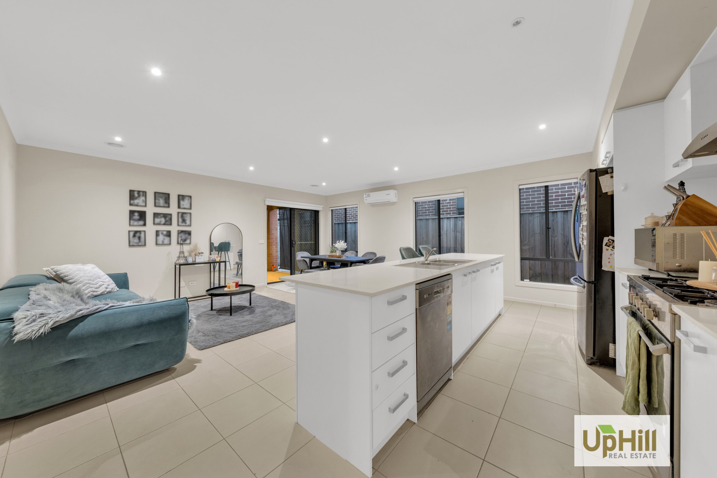 9 Langshan Road, Clyde North - Thumbnail 8