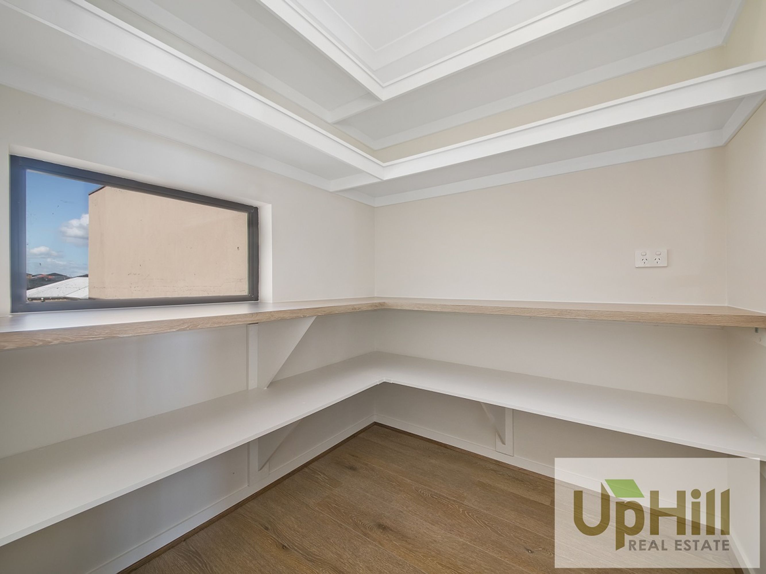 8 REVELWOOD WAY, Clyde North - Thumbnail 6