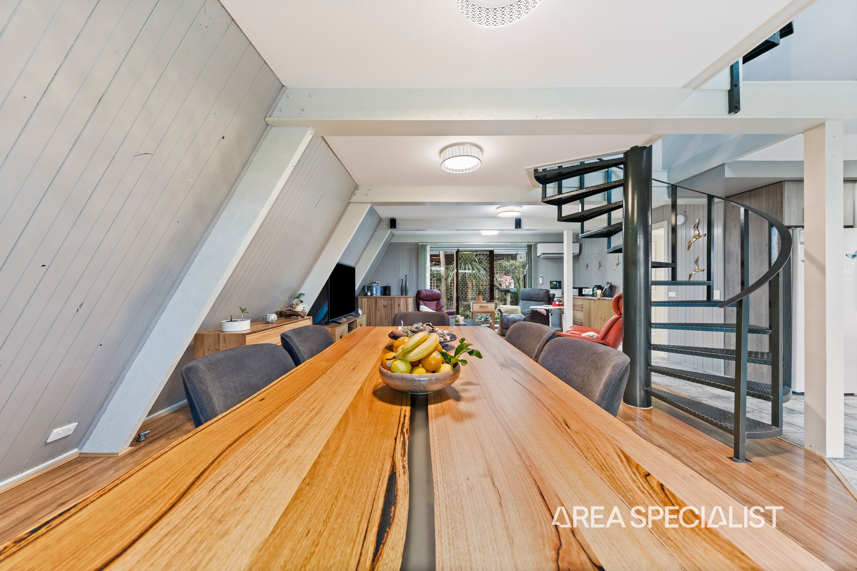 8 Beach Street, Corinella - Thumbnail 3