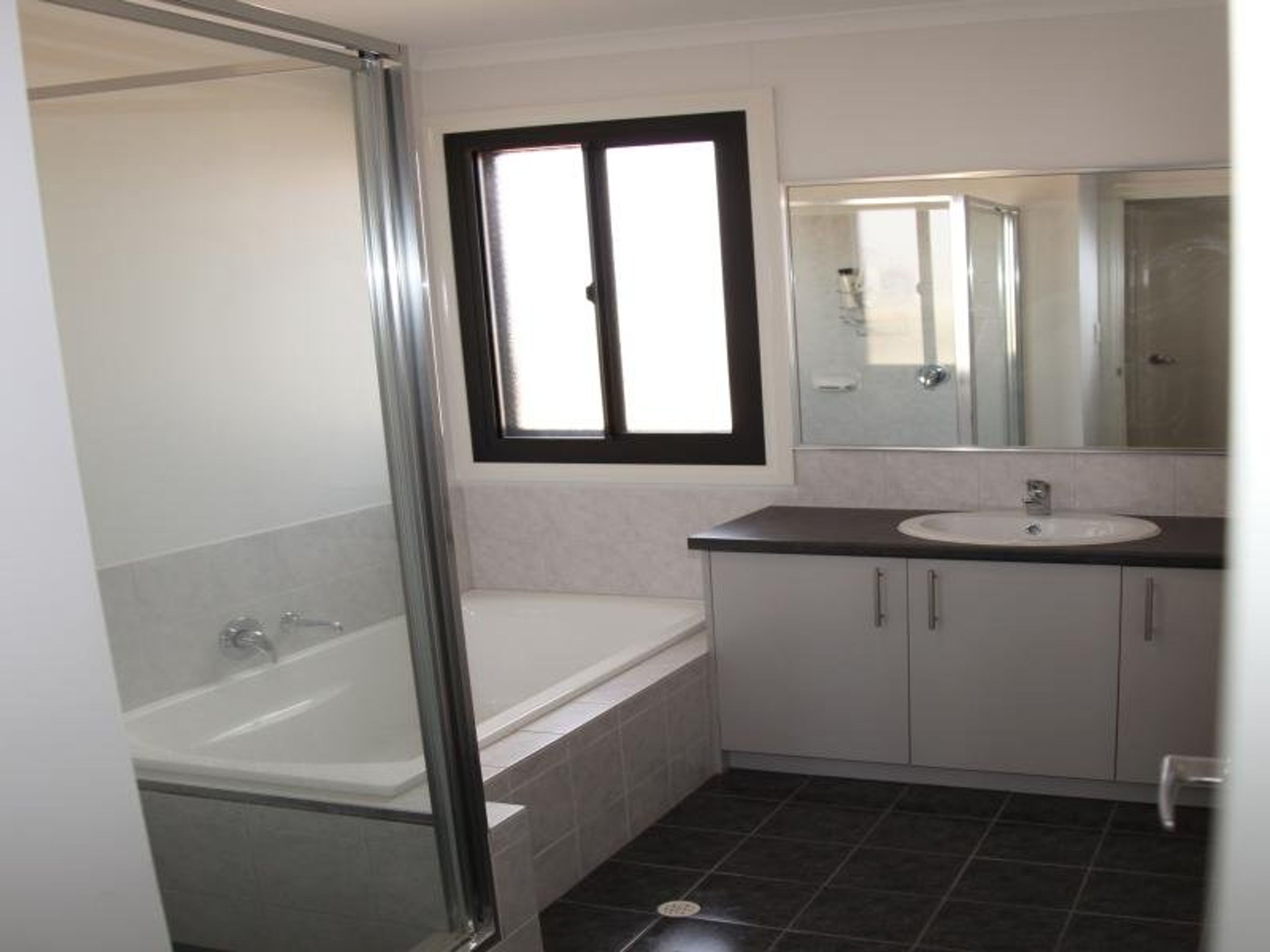4 Kimberley Avenue, South Hedland, South Hedland - Thumbnail 6