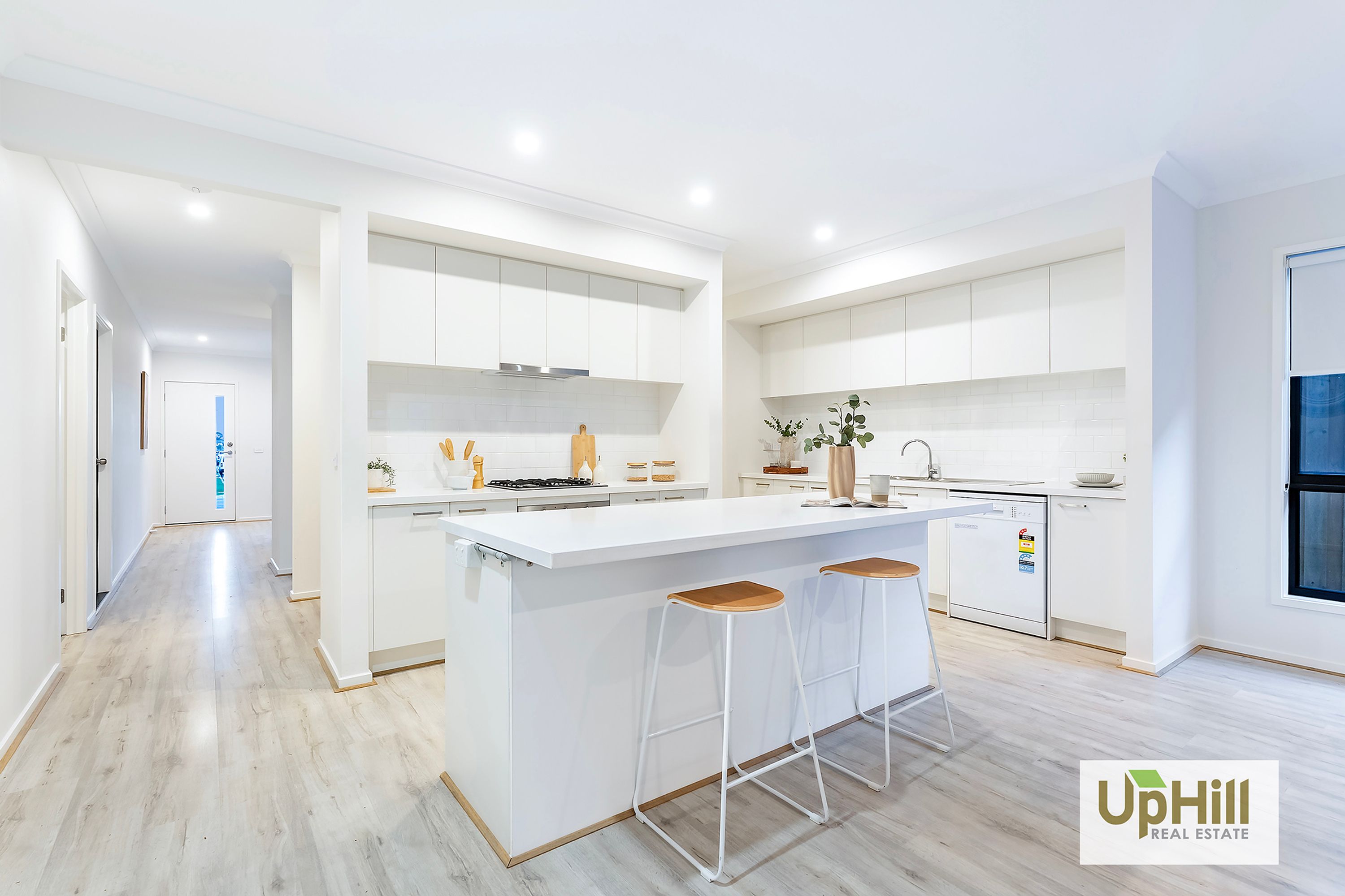 9 Balboa Road, Clyde North - Thumbnail 7