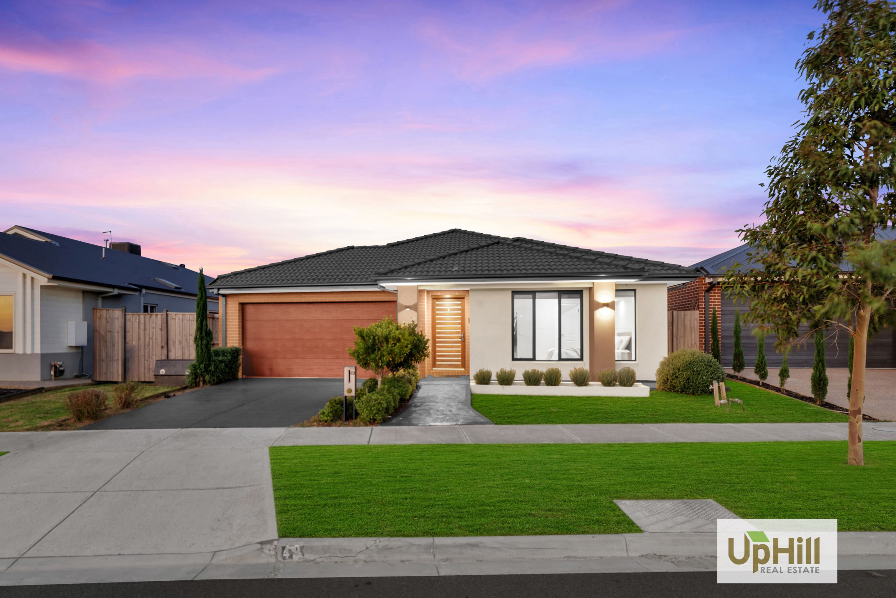 49 Yeungroon Boulervard, Clyde North - Image 1