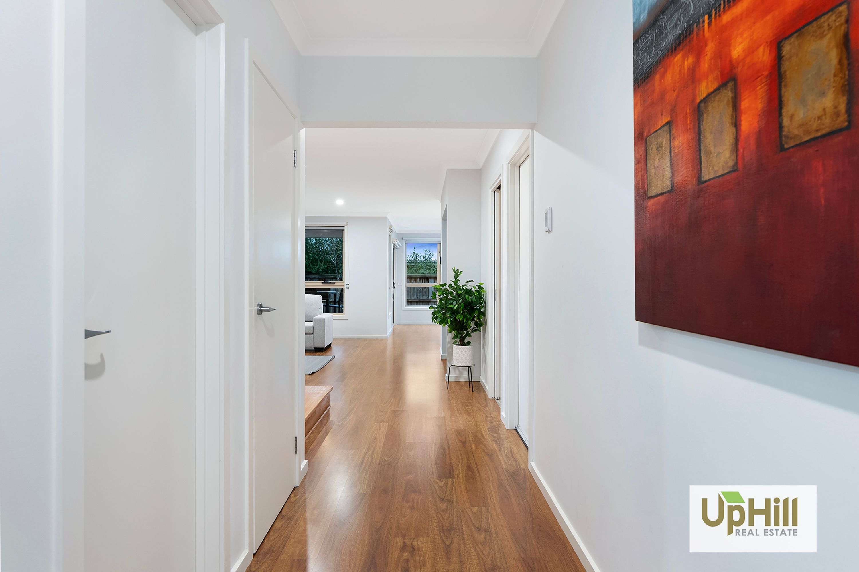 7 Graziers Crescent, Clyde North - Thumbnail 2