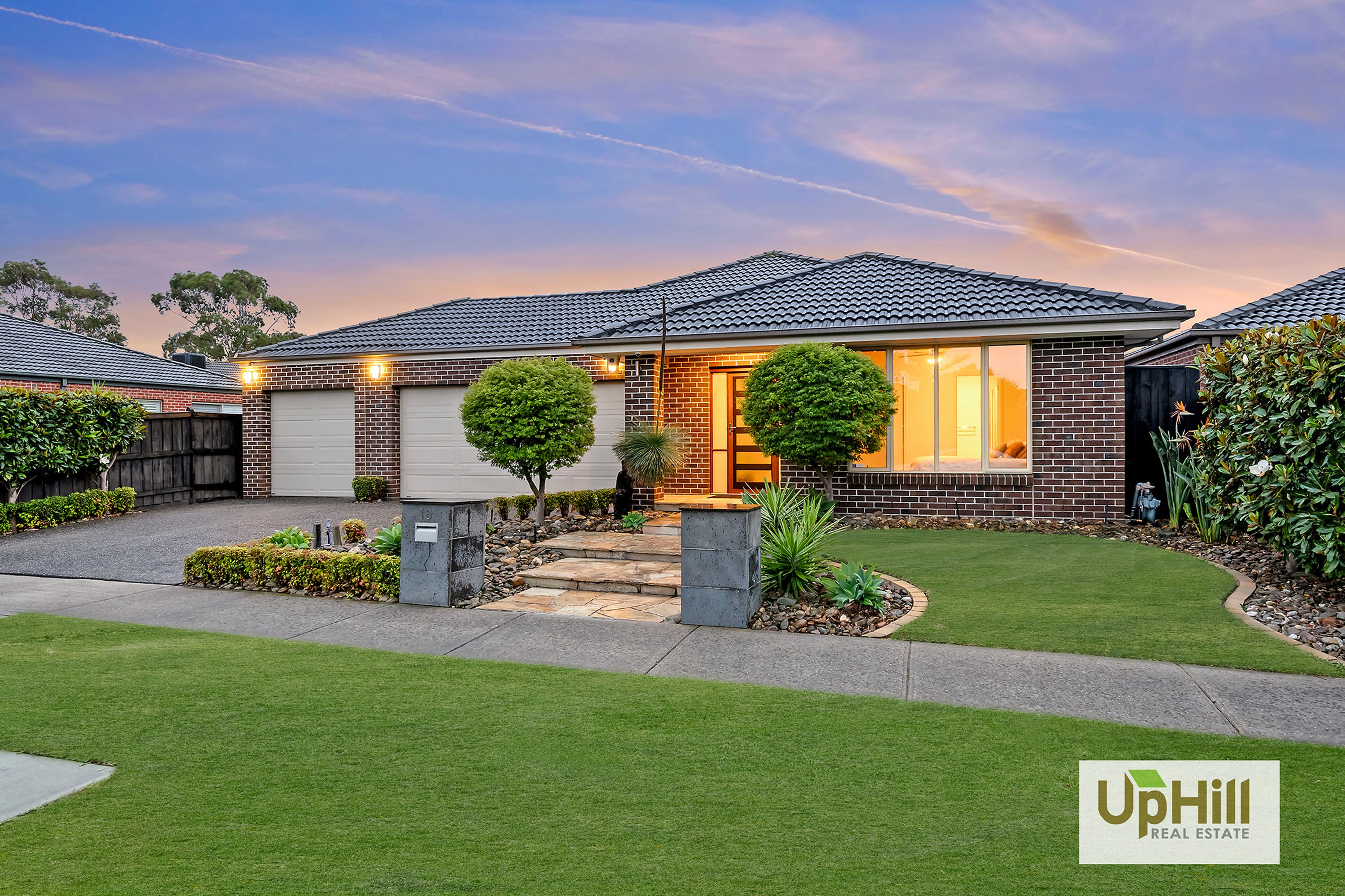 16 Wild Scotchman Way, Cranbourne East - Thumbnail 2