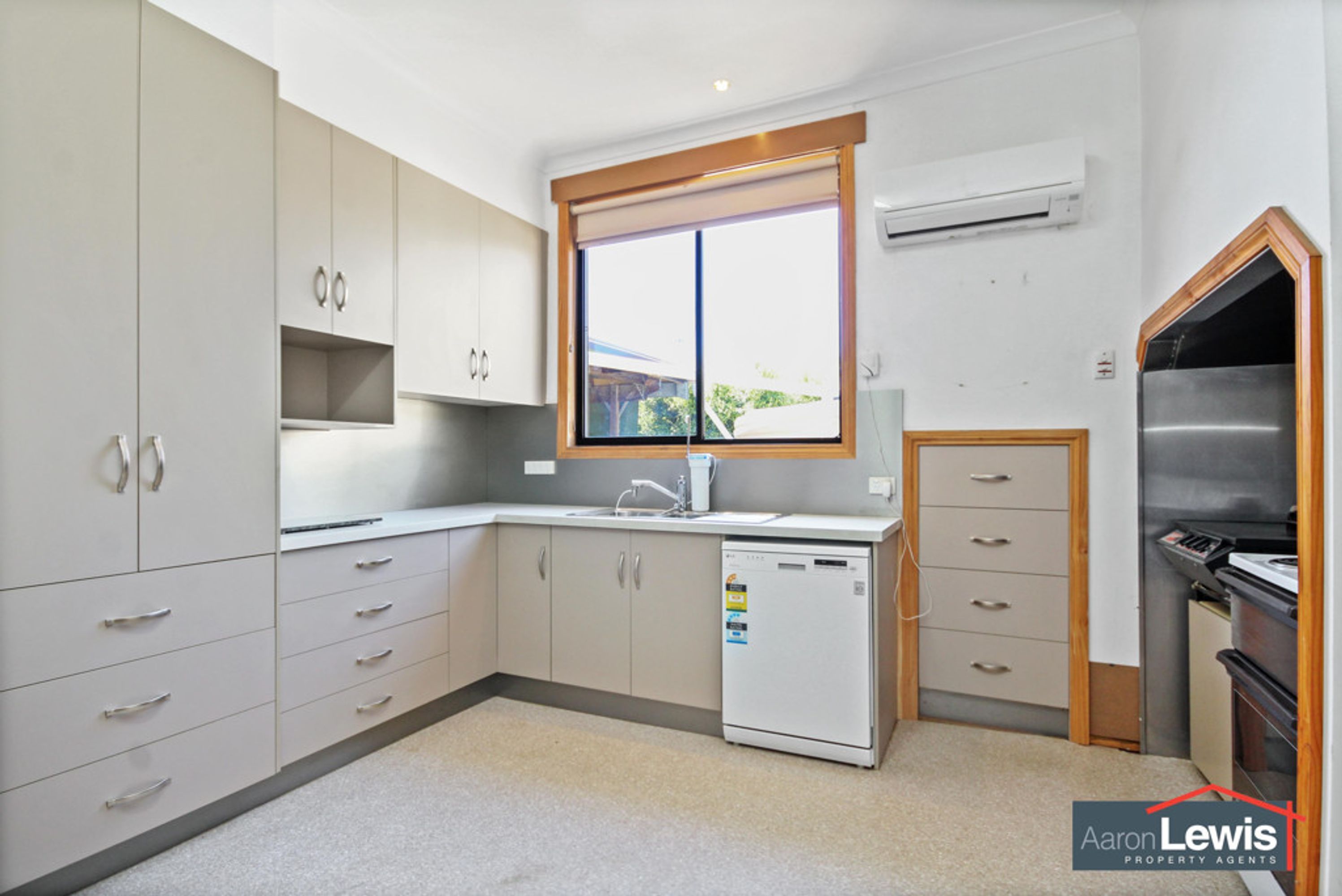 29 Francis Street, Horsham VIC 3400, Horsham - Thumbnail 2