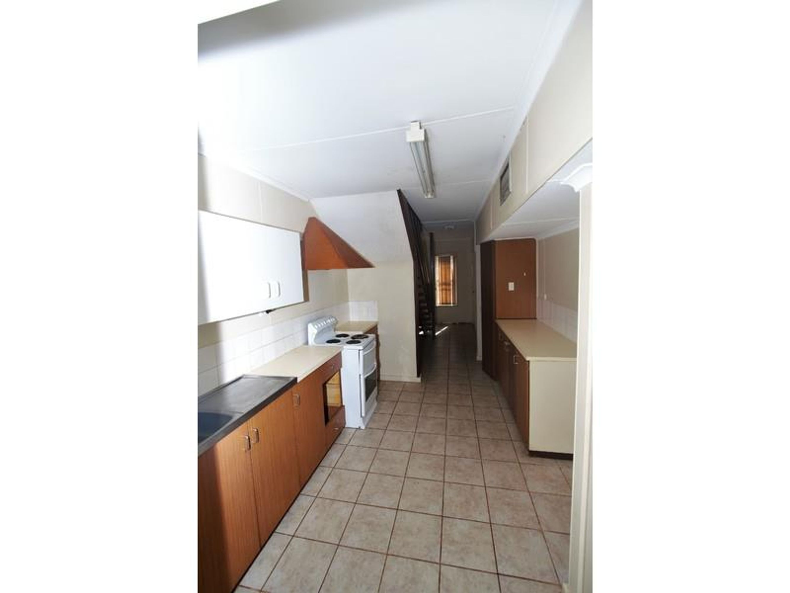 7 Peter Way, South Hedland, South Hedland - Thumbnail 2