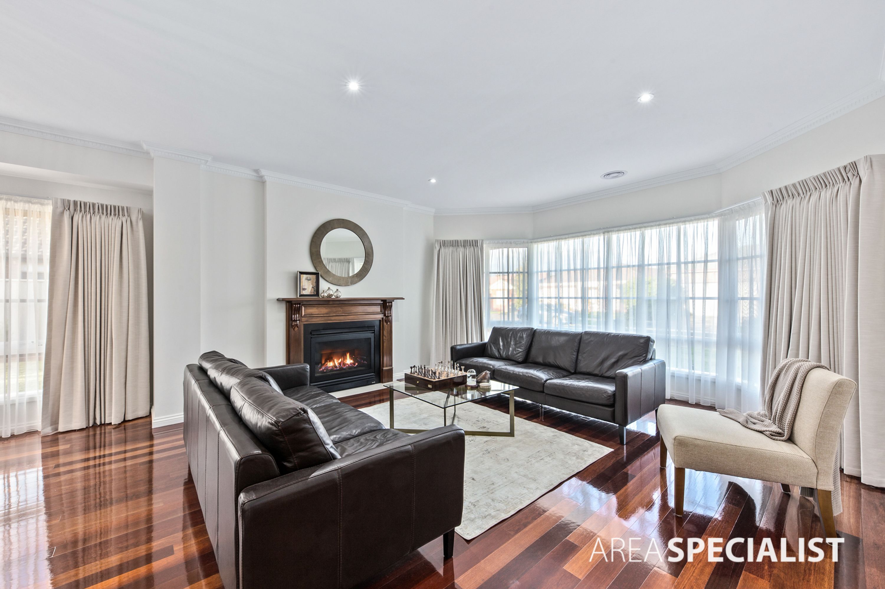 10 Lake Eyre Place, Caroline Springs VIC 3023, Caroline Springs - Thumbnail 4