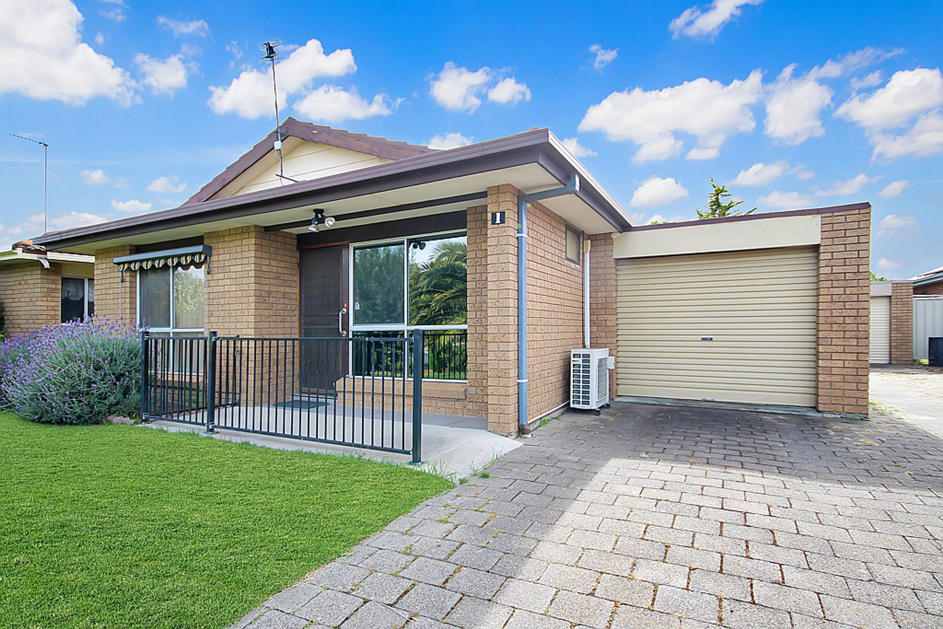 1/1 Birch Avenue, Horsham VIC 3400