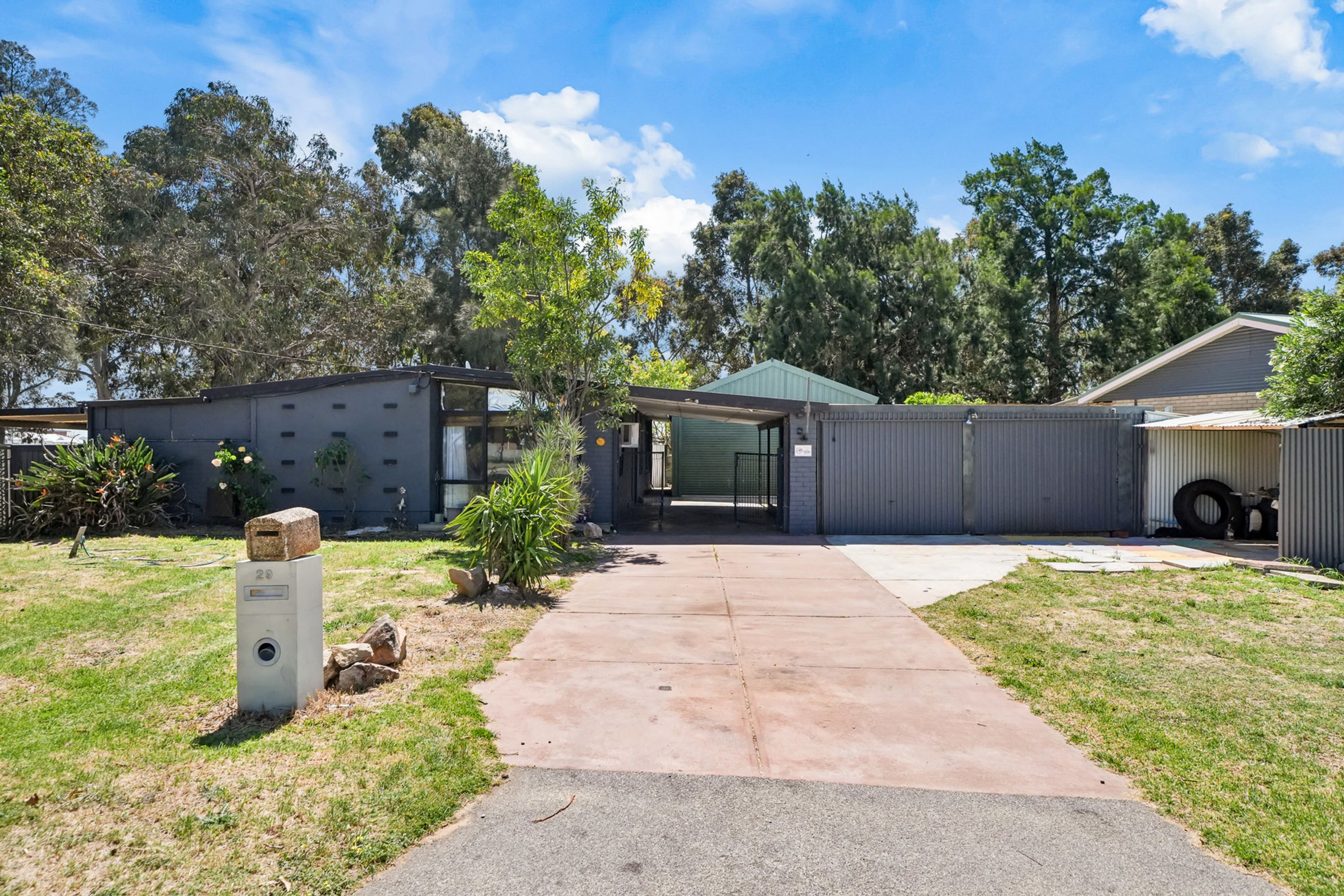 29 Lantana Way, Camillo - Image 1
