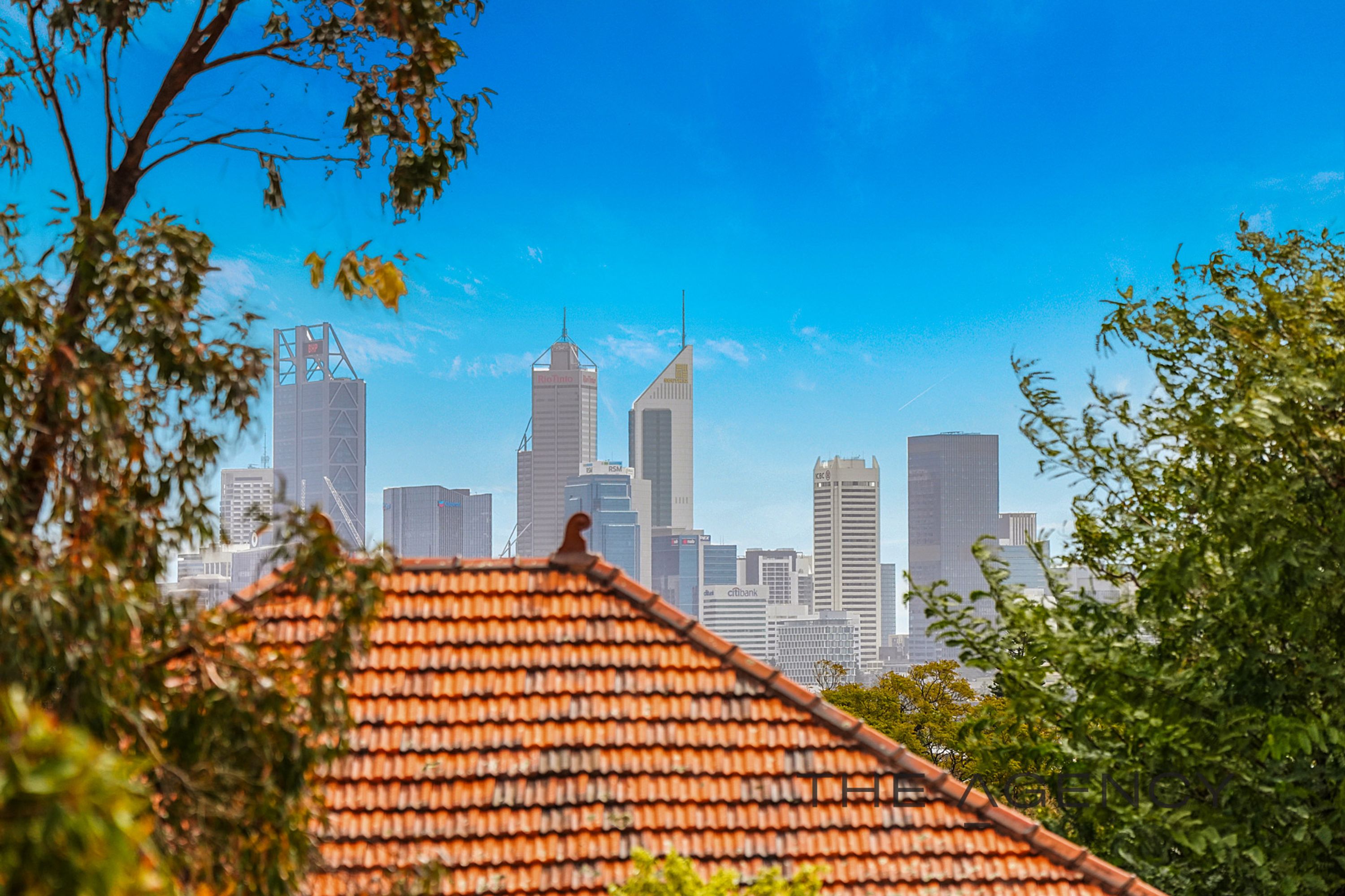 35 Third Avenue, Kensington - Thumbnail 4