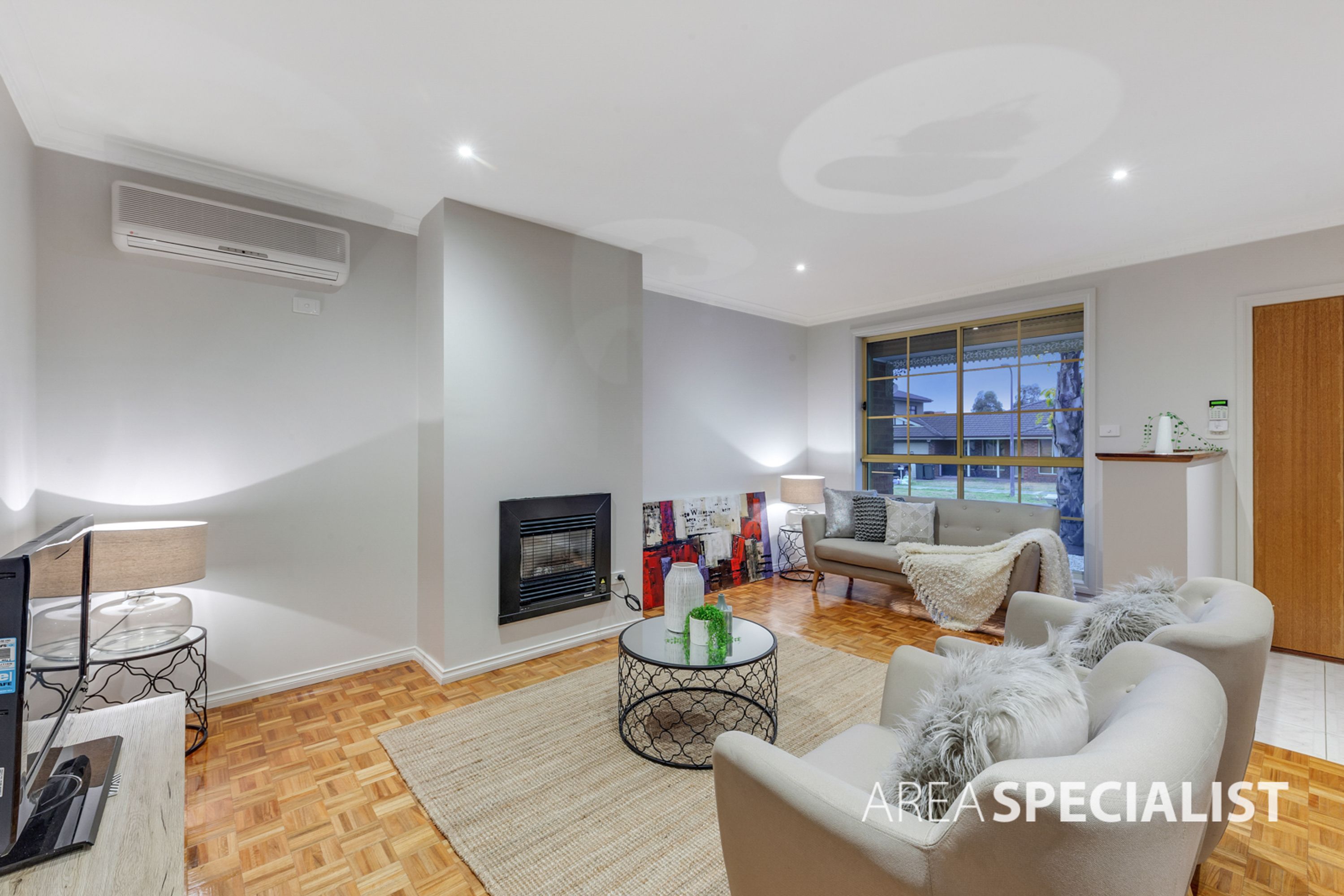 11 Spinifex Street, Cairnlea VIC 3023, Cairnlea - Thumbnail 3