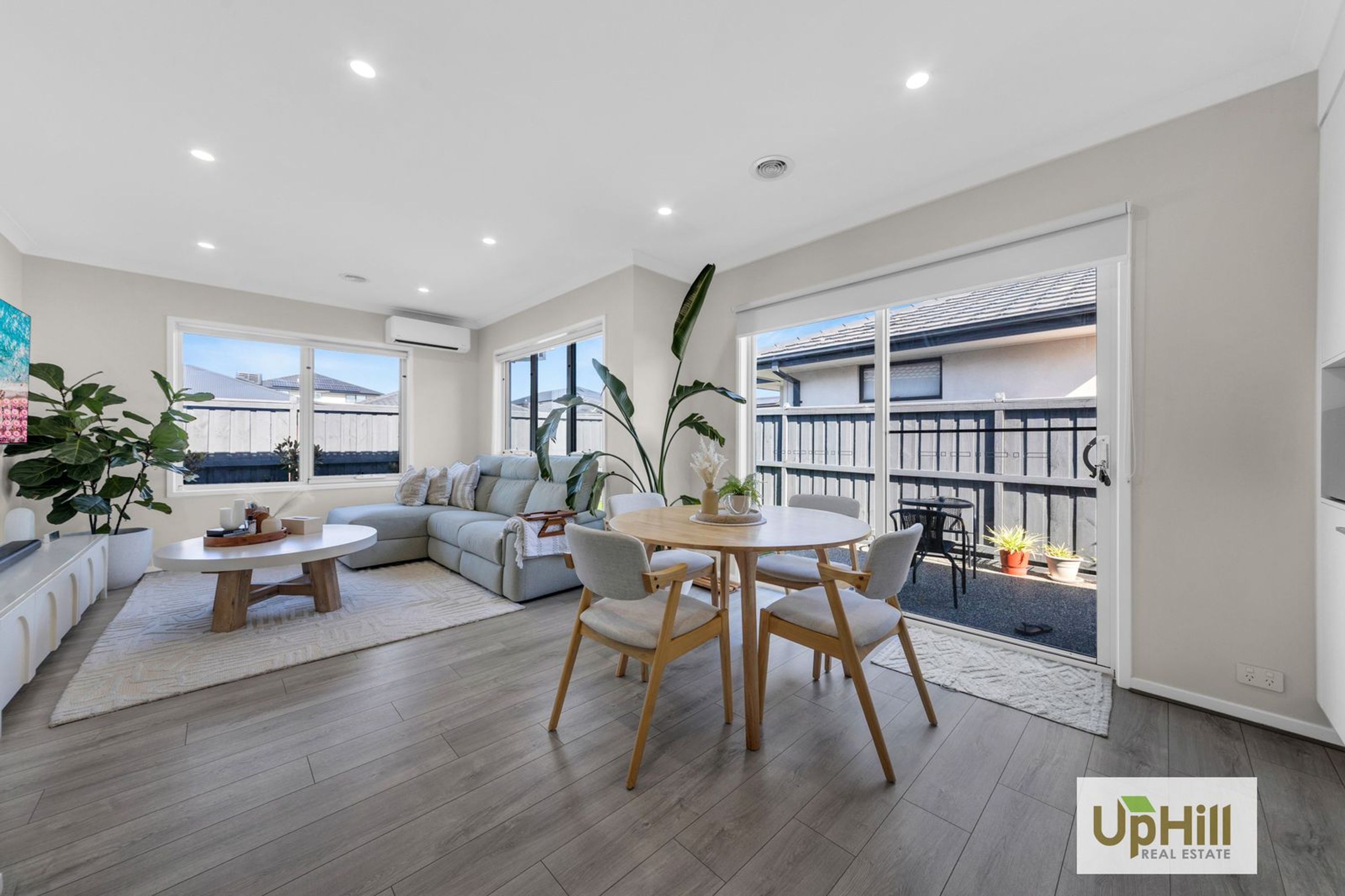 8 Salers Rd, Clyde North - Thumbnail 3