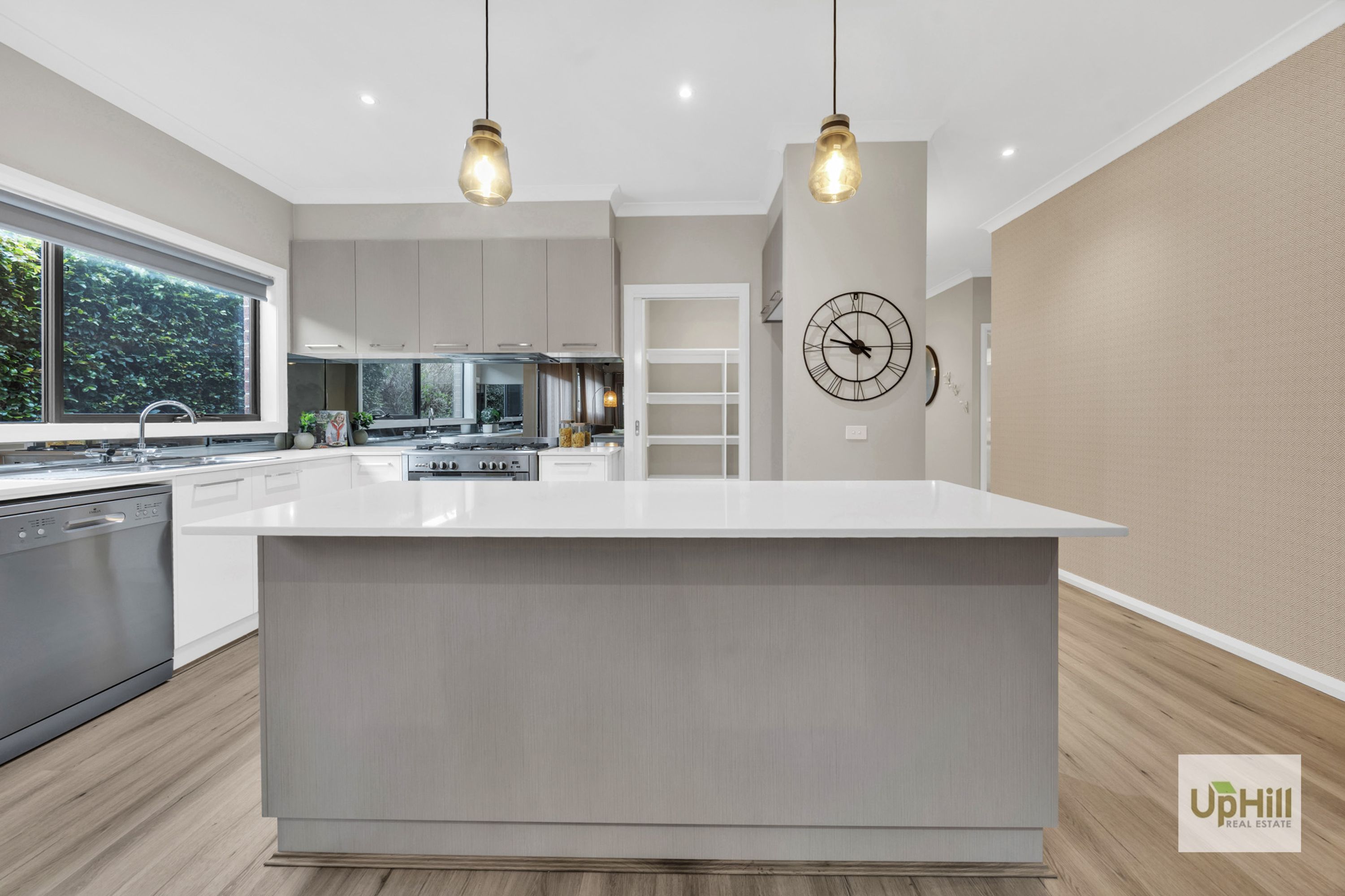 16 Callow Ave, Clyde North - Thumbnail 4