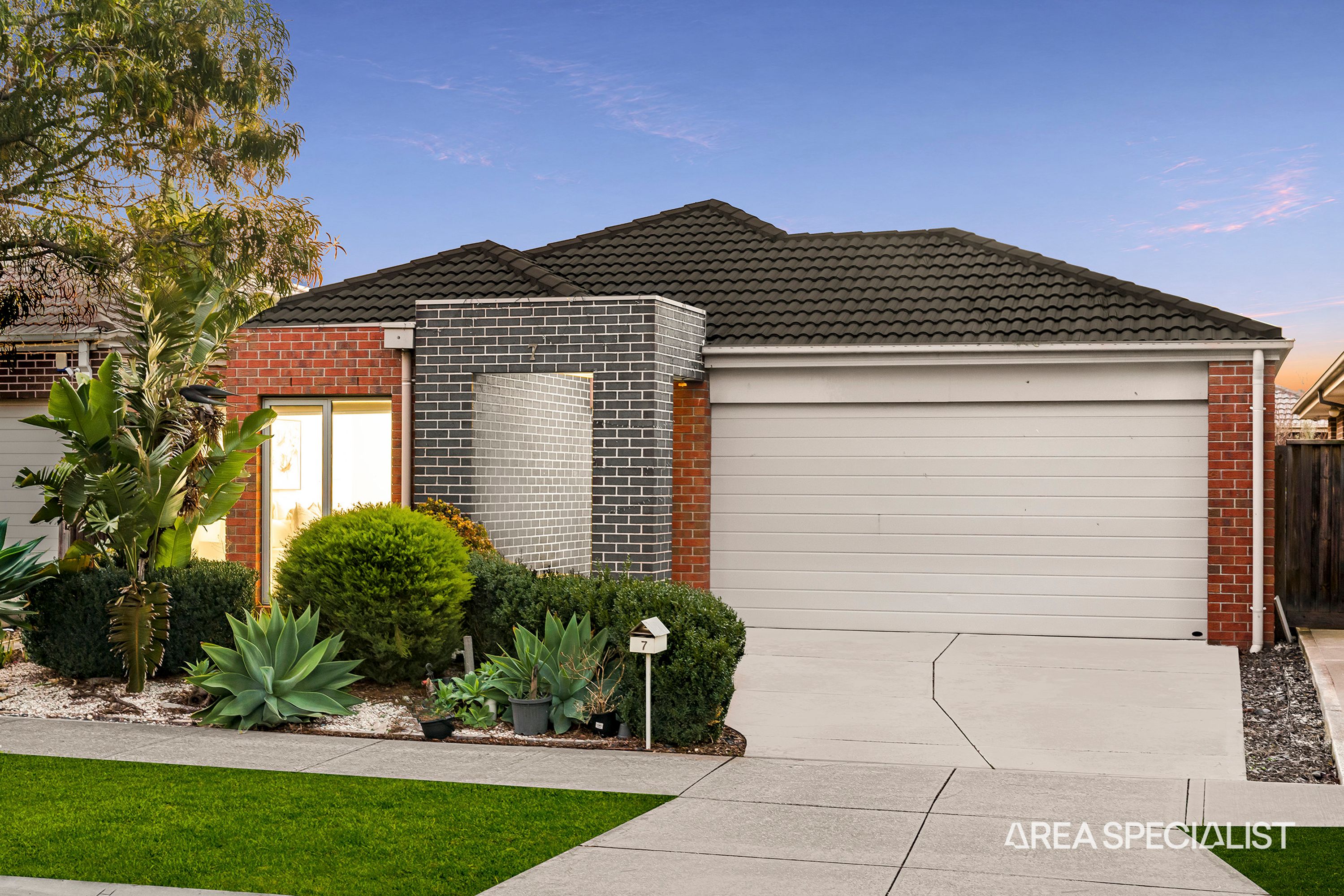 7 Corfu Avenue, Tarneit, VIC 3029, Tarneit - Image 1