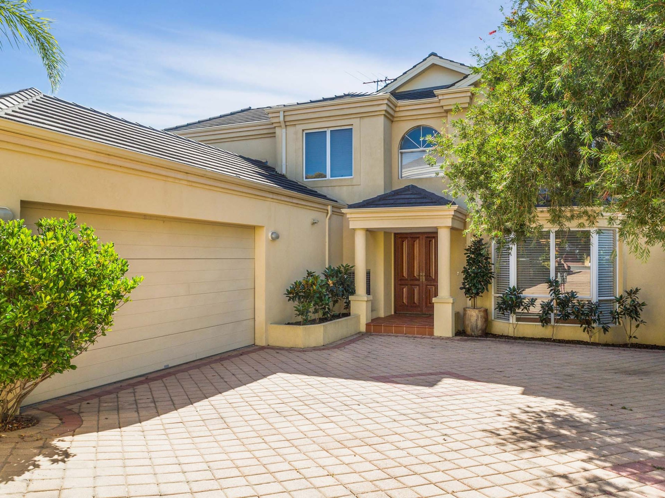 254A Salvado Road, Floreat - Thumbnail 2