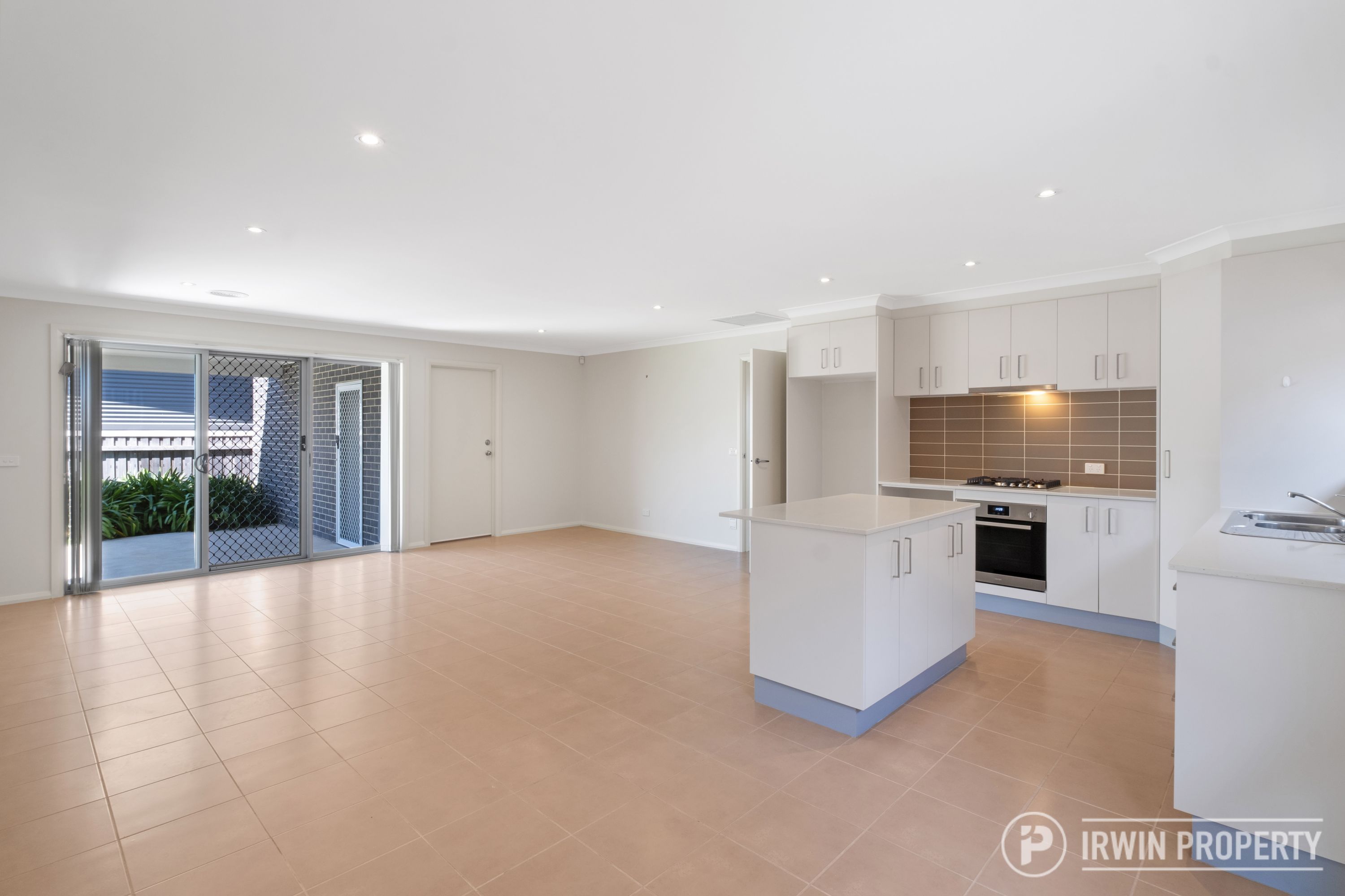 11 Kevin Curtis Crescent, Casey - Thumbnail 5
