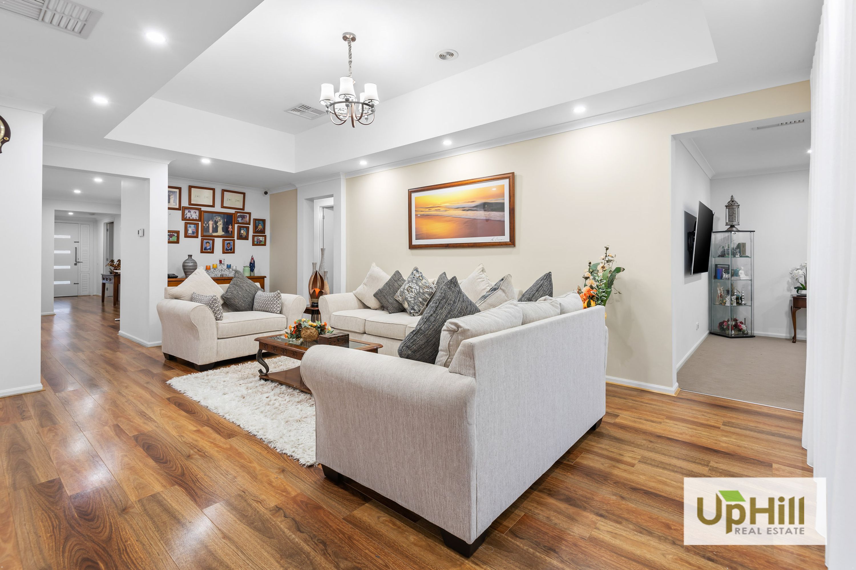 28 Hartland Drive, Cranbourne North - Thumbnail 2