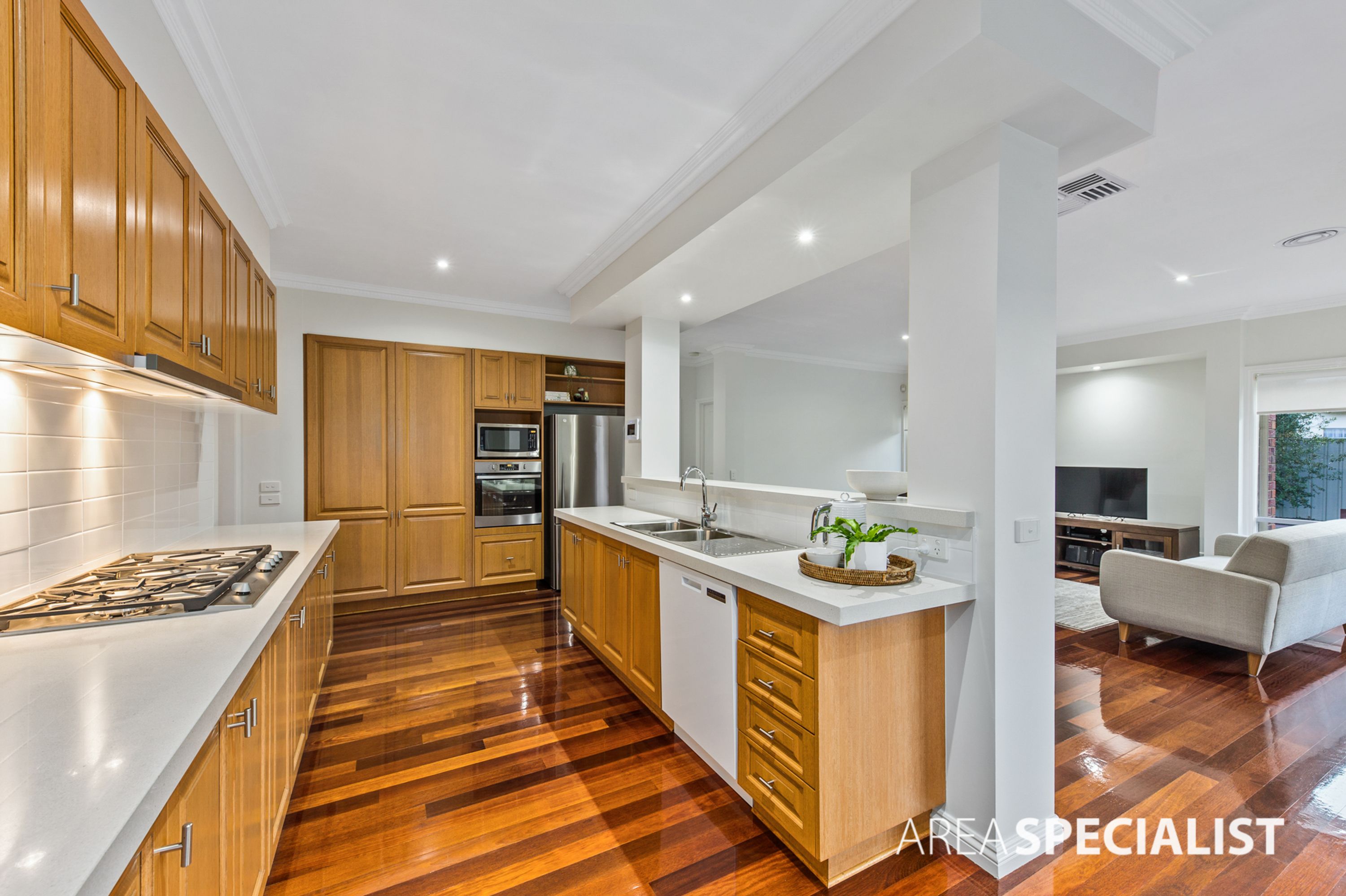 10 Lake Eyre Place, Caroline Springs VIC 3023, Caroline Springs - Thumbnail 7