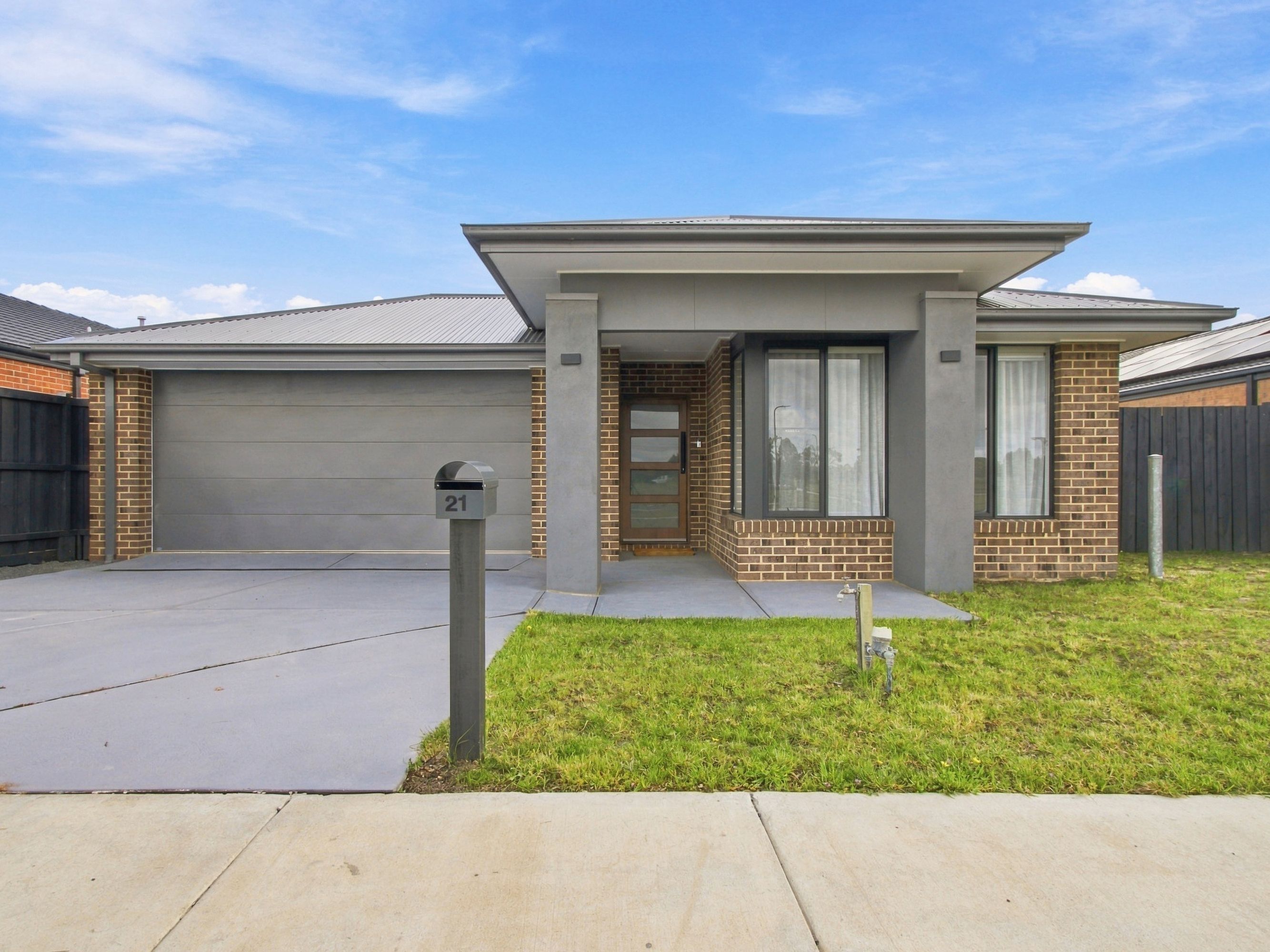 21 Kelleher Drive, Traralgon - Image 1