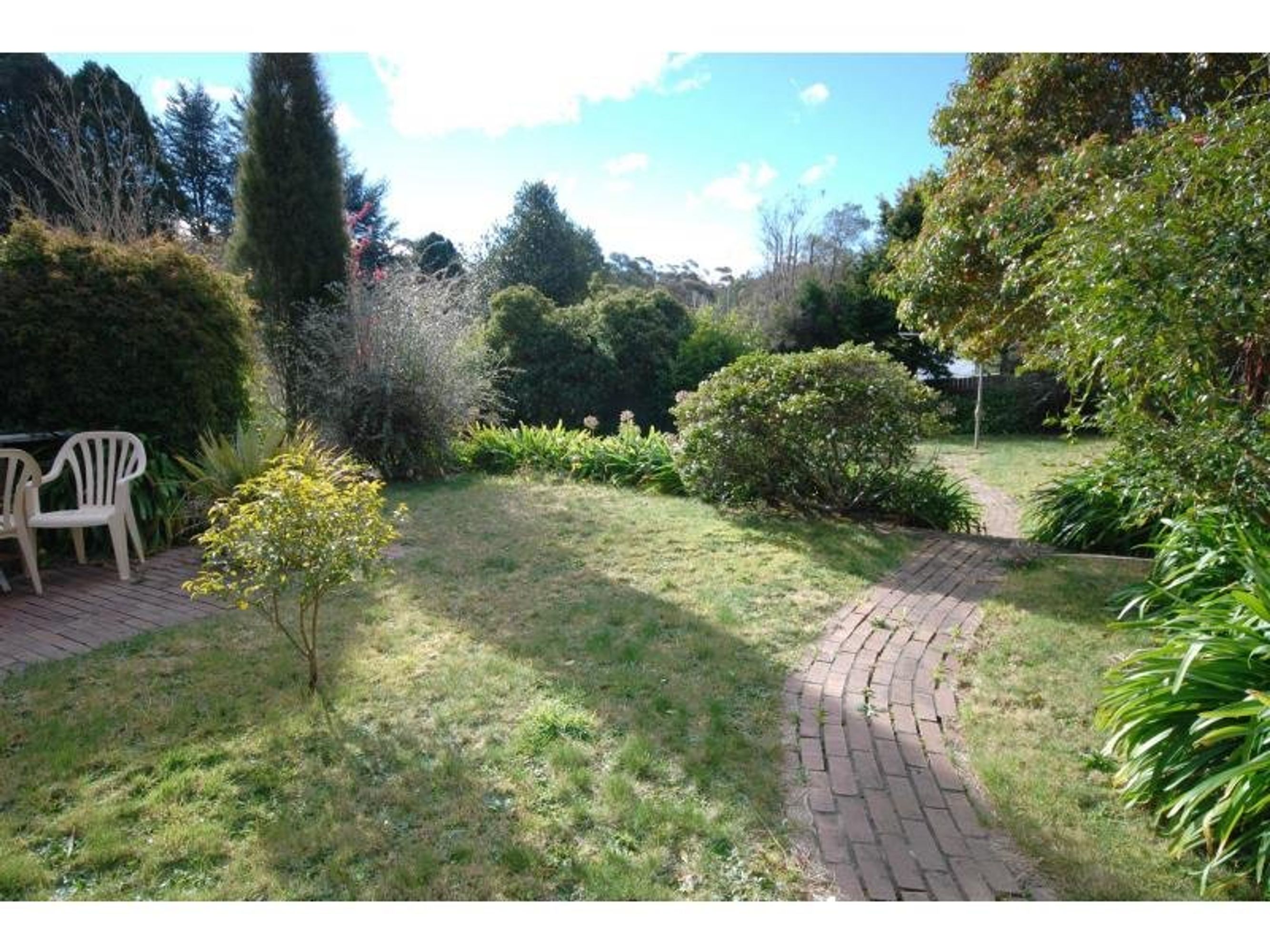 14 Waratah Street, Katoomba - Thumbnail 2