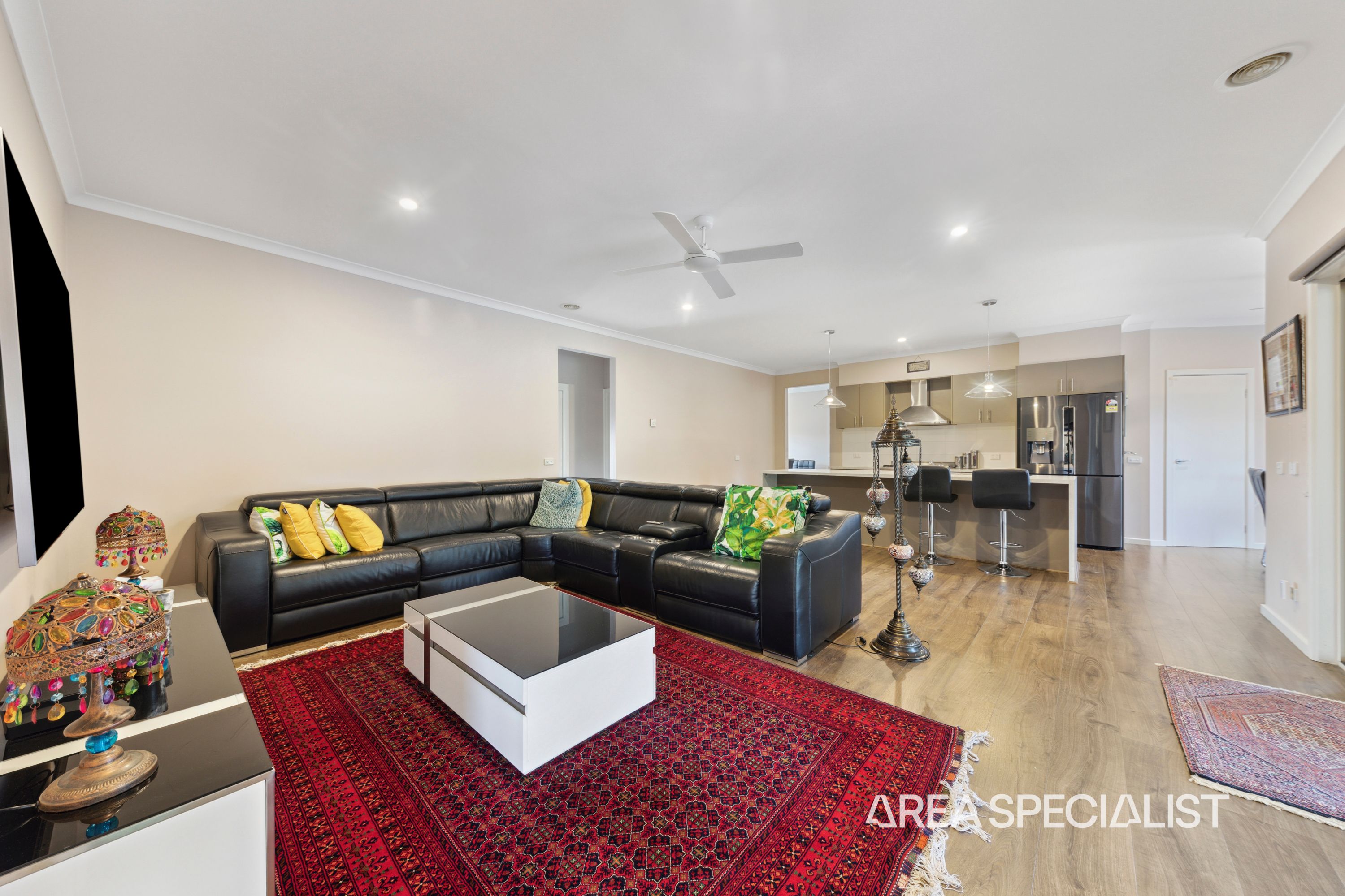 11 Delacour Crescent, Pakenham - Thumbnail 3
