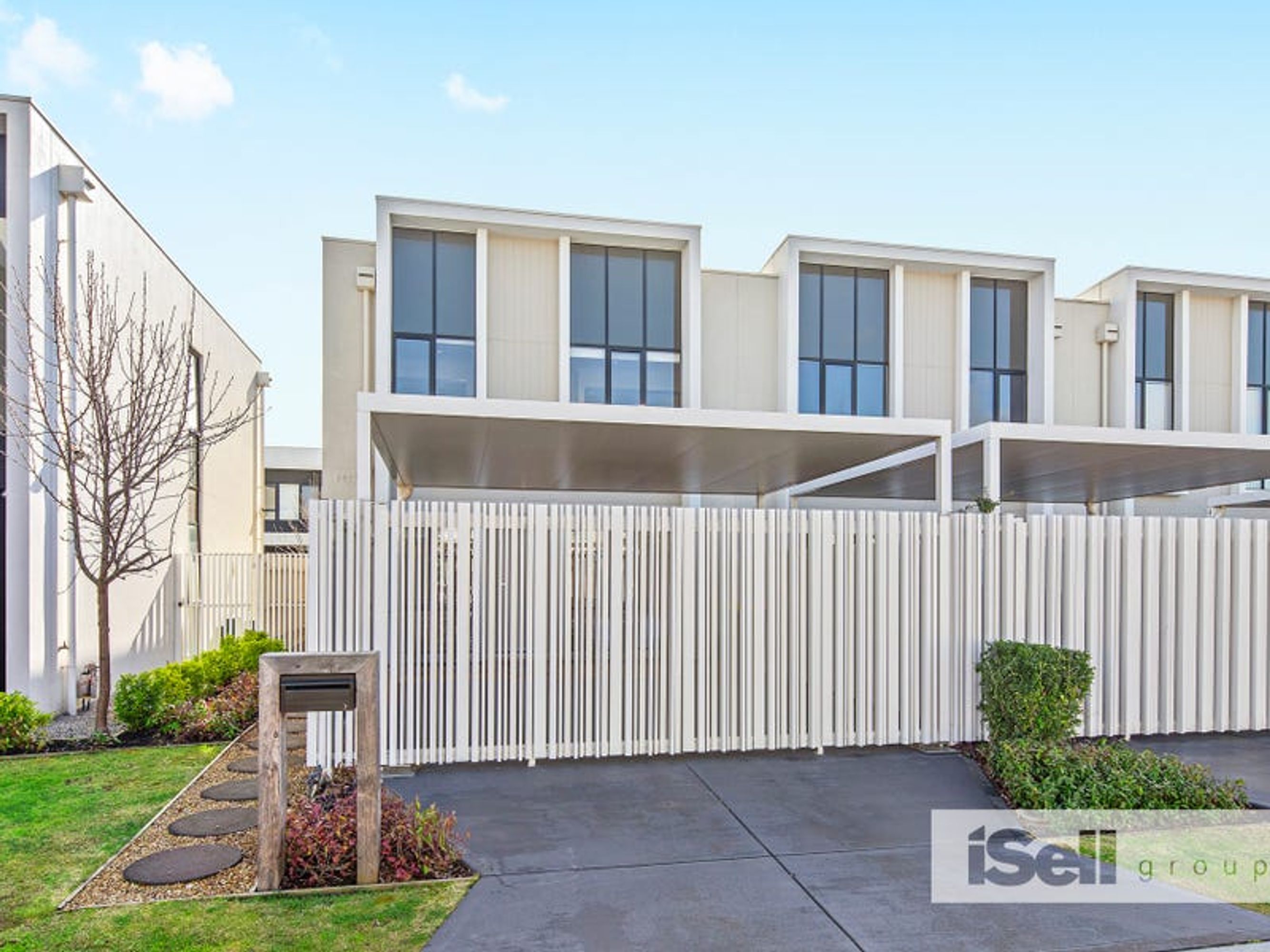 17 Binda Avenue