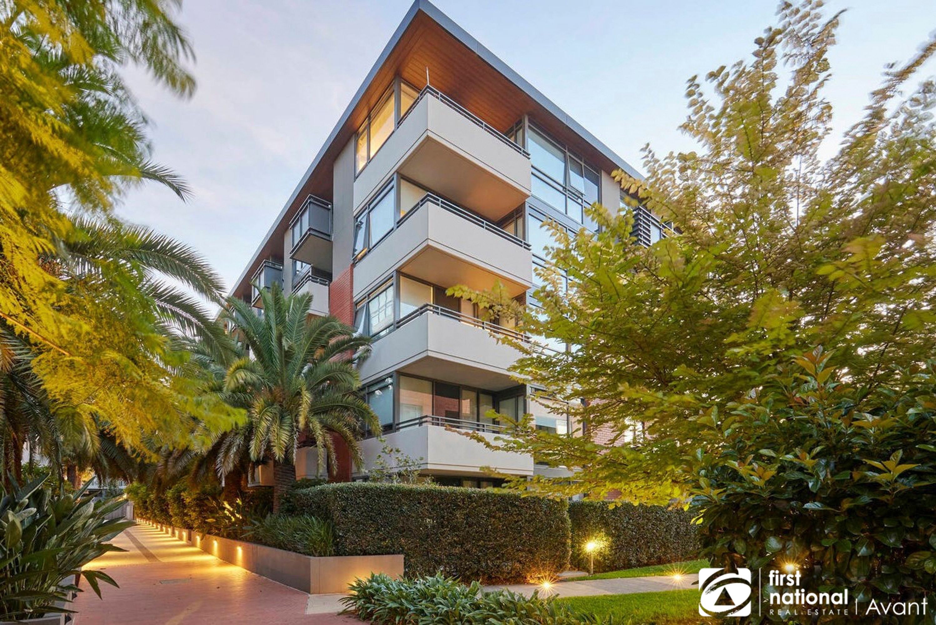 212/58 Kambrook Road, Caulfield North - Thumbnail 2