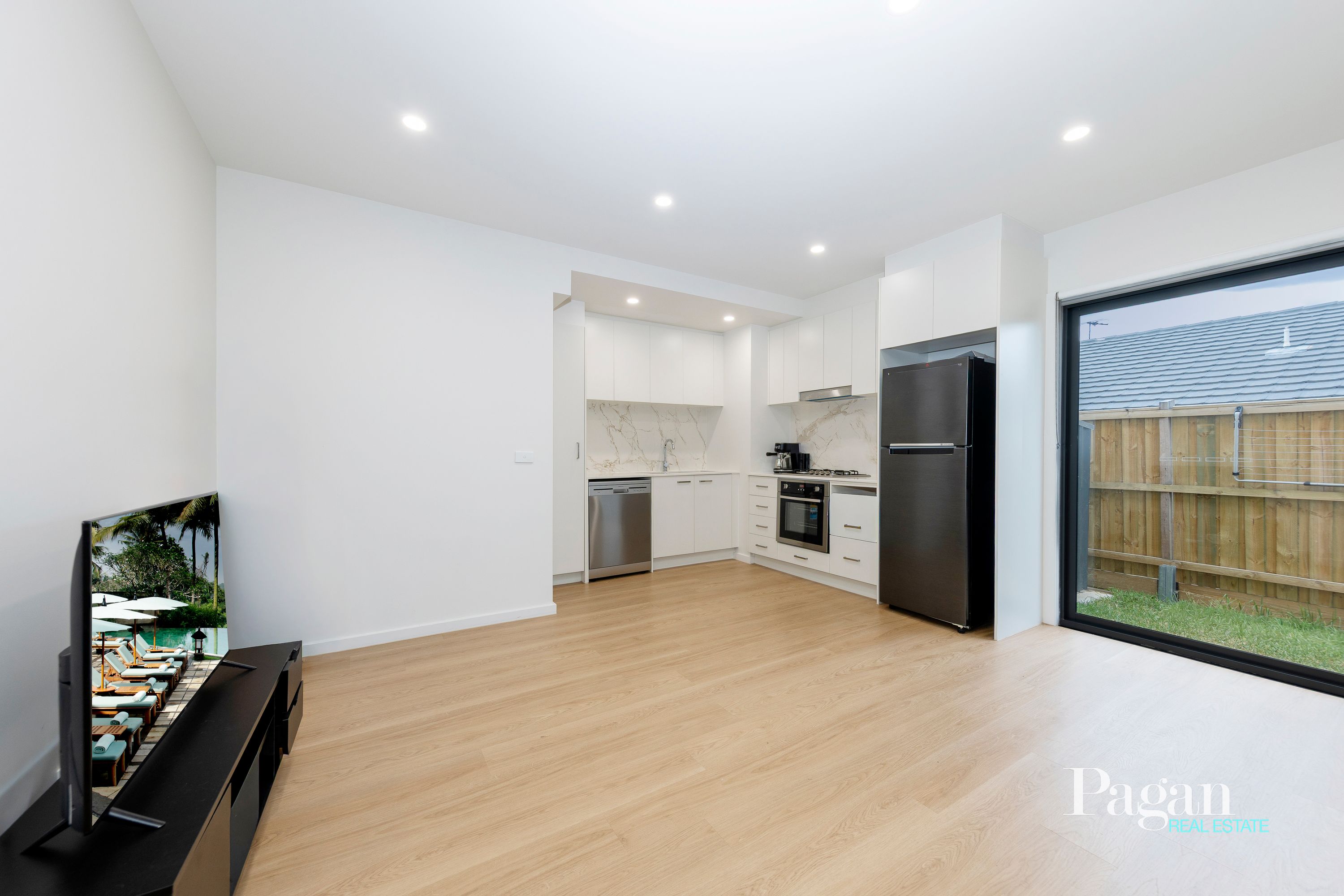 19/39 Boxer Drive