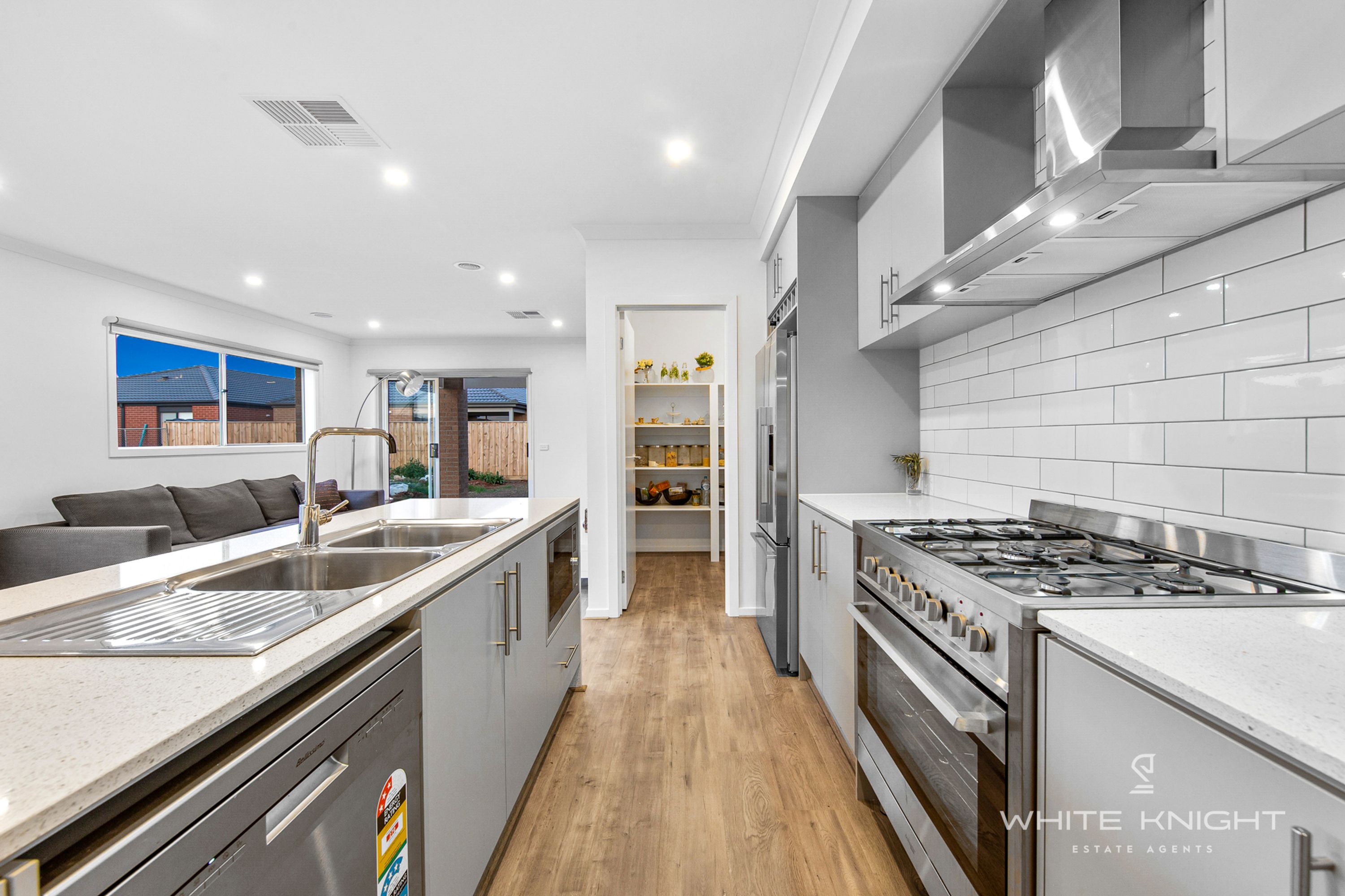 84 Charleston Road, Deanside VIC 3336, Deanside - Thumbnail 5
