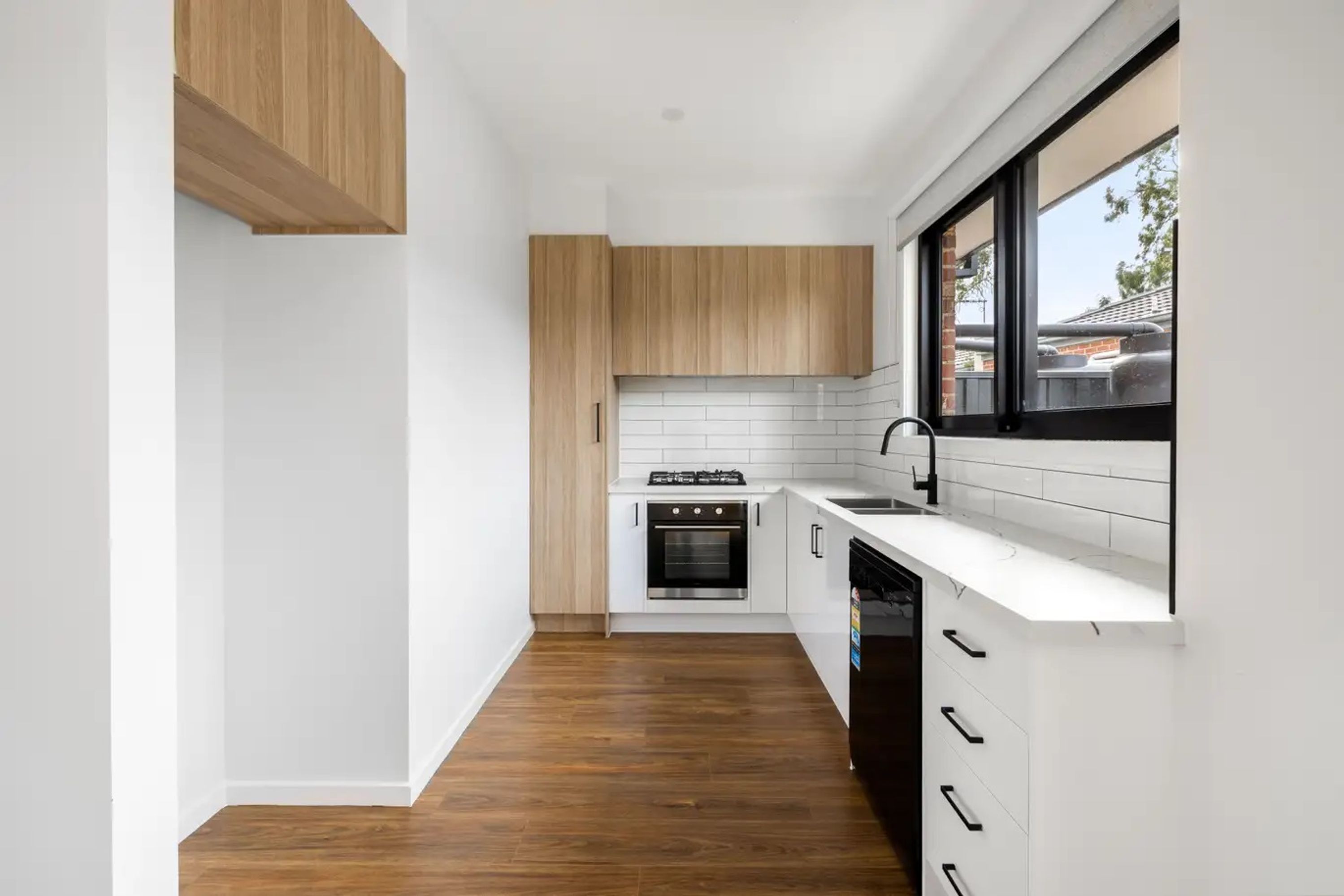 3 & 2/48 Douglas Avenue, St Albans VIC 3021, St Albans - Thumbnail 6