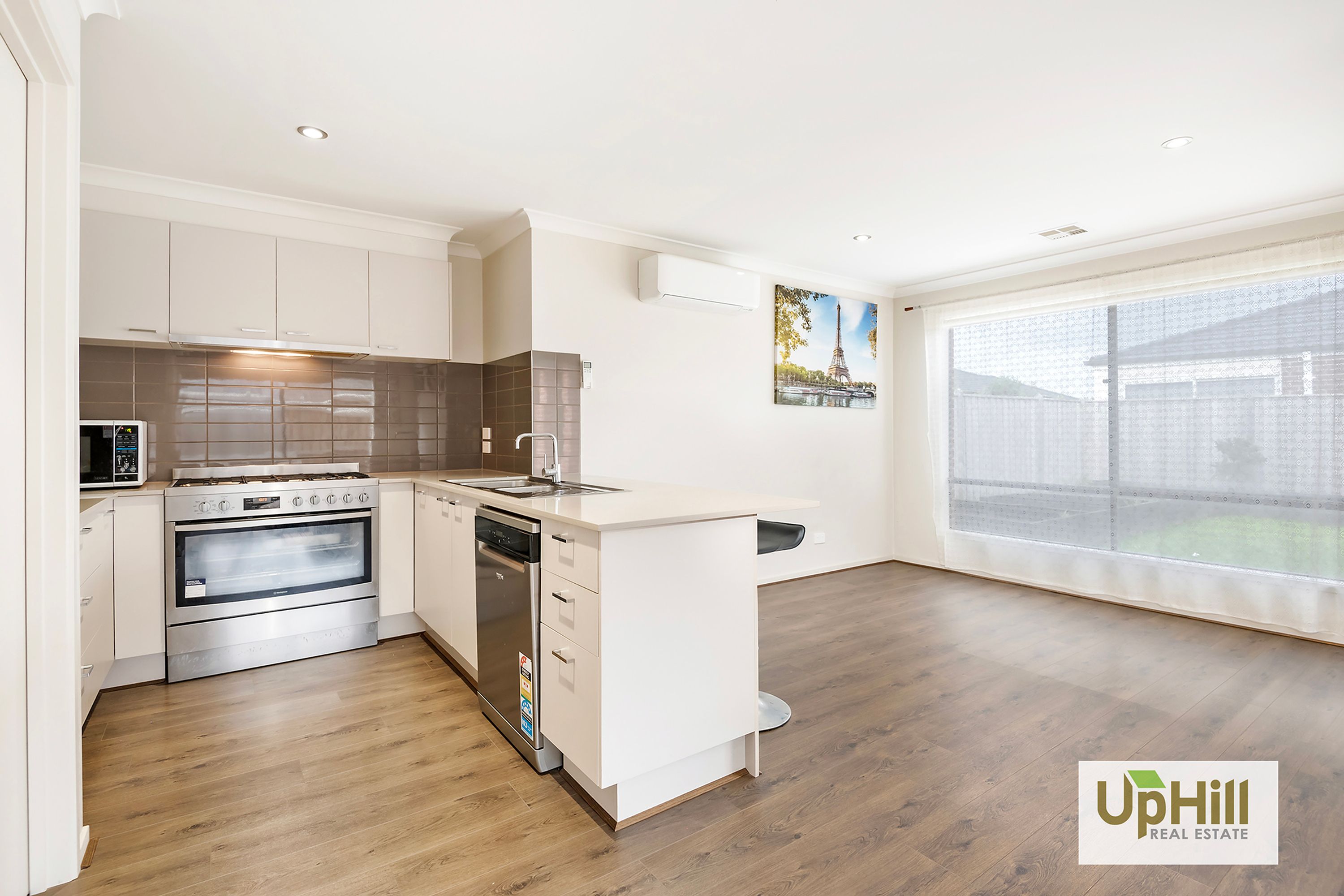 21 Rilana Road, Clyde North - Thumbnail 4