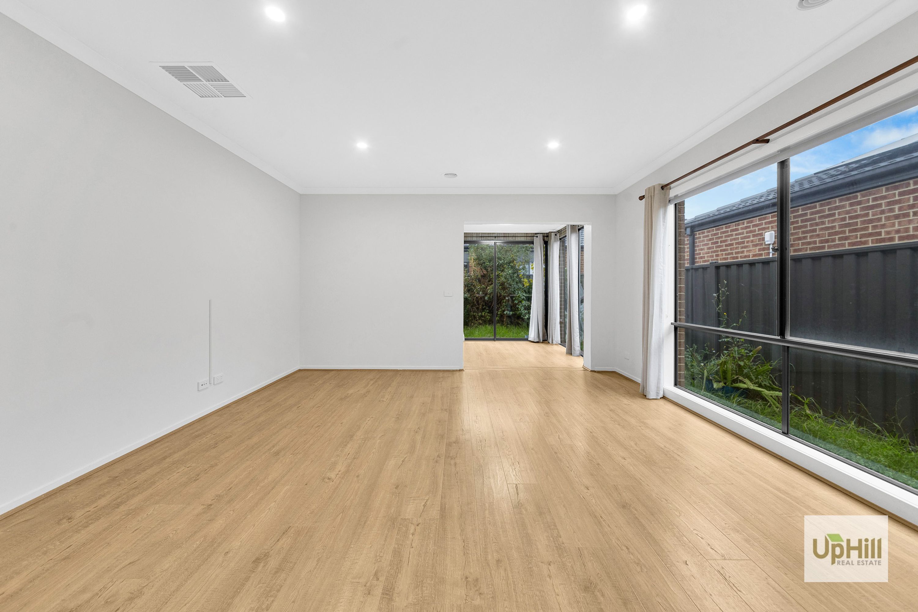 39 Noah Rd, Clyde North - Thumbnail 5