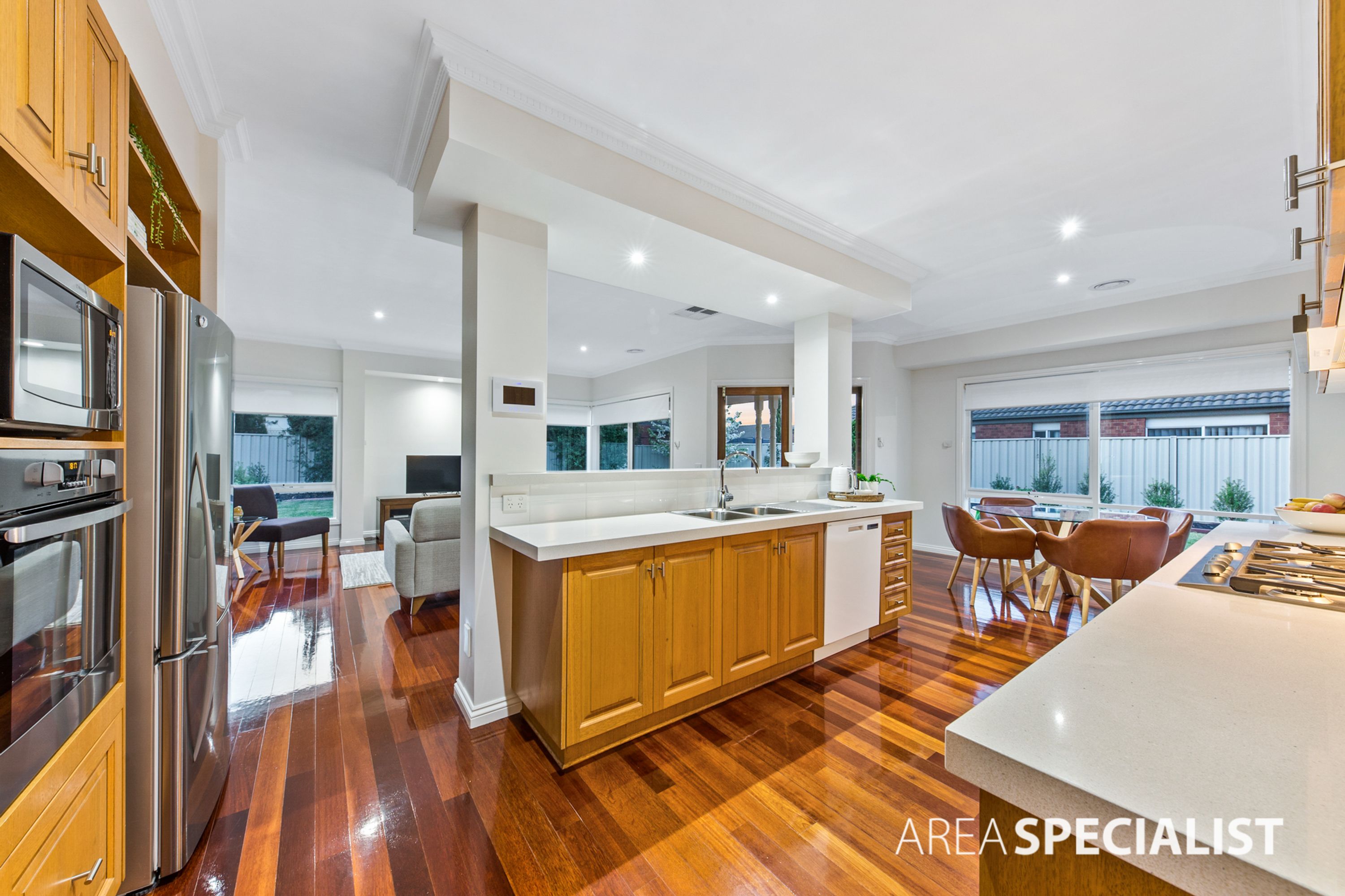 10 Lake Eyre Place, Caroline Springs VIC 3023, Caroline Springs - Thumbnail 6