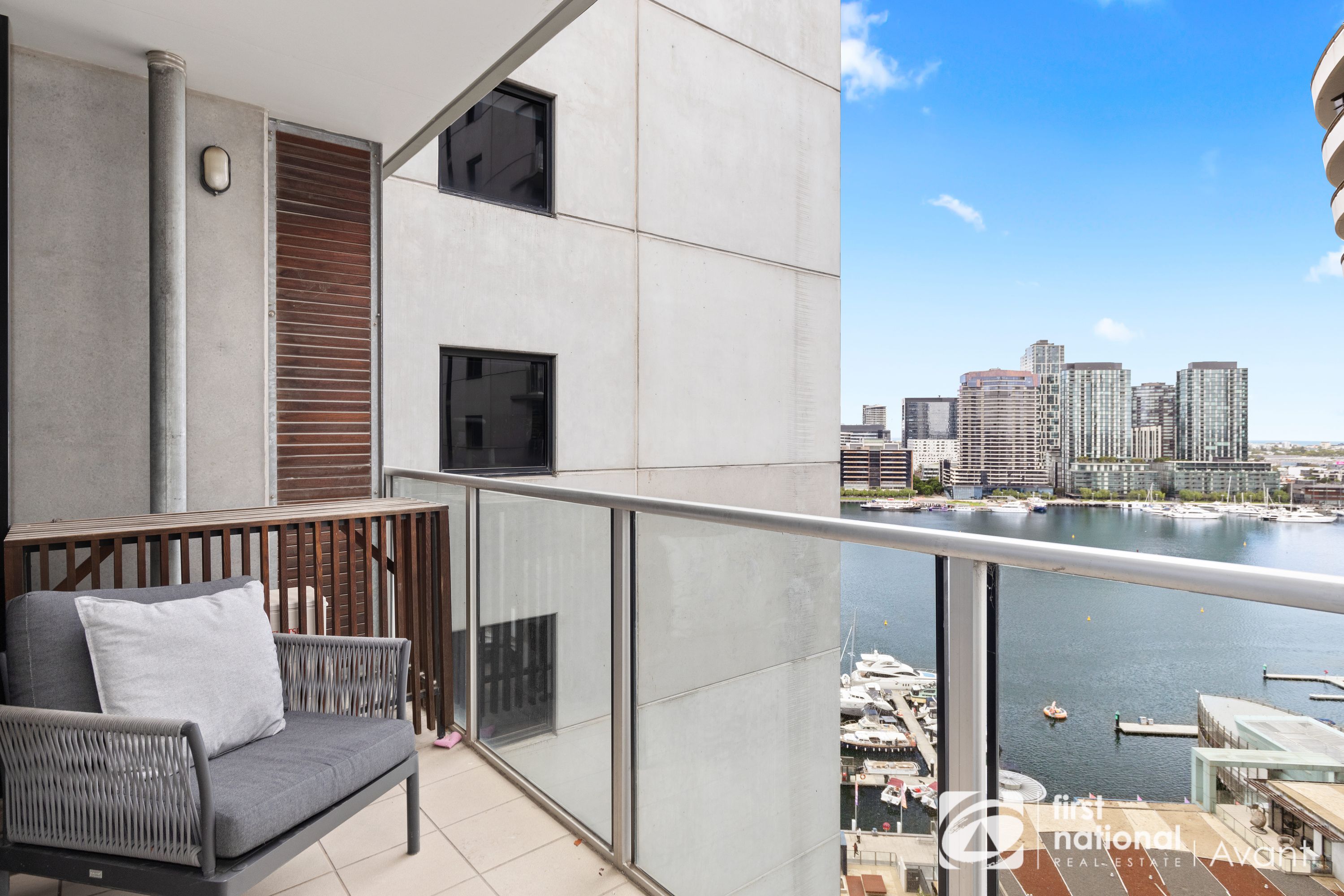 1508/5 Caravel Lane, Docklands - Thumbnail 3