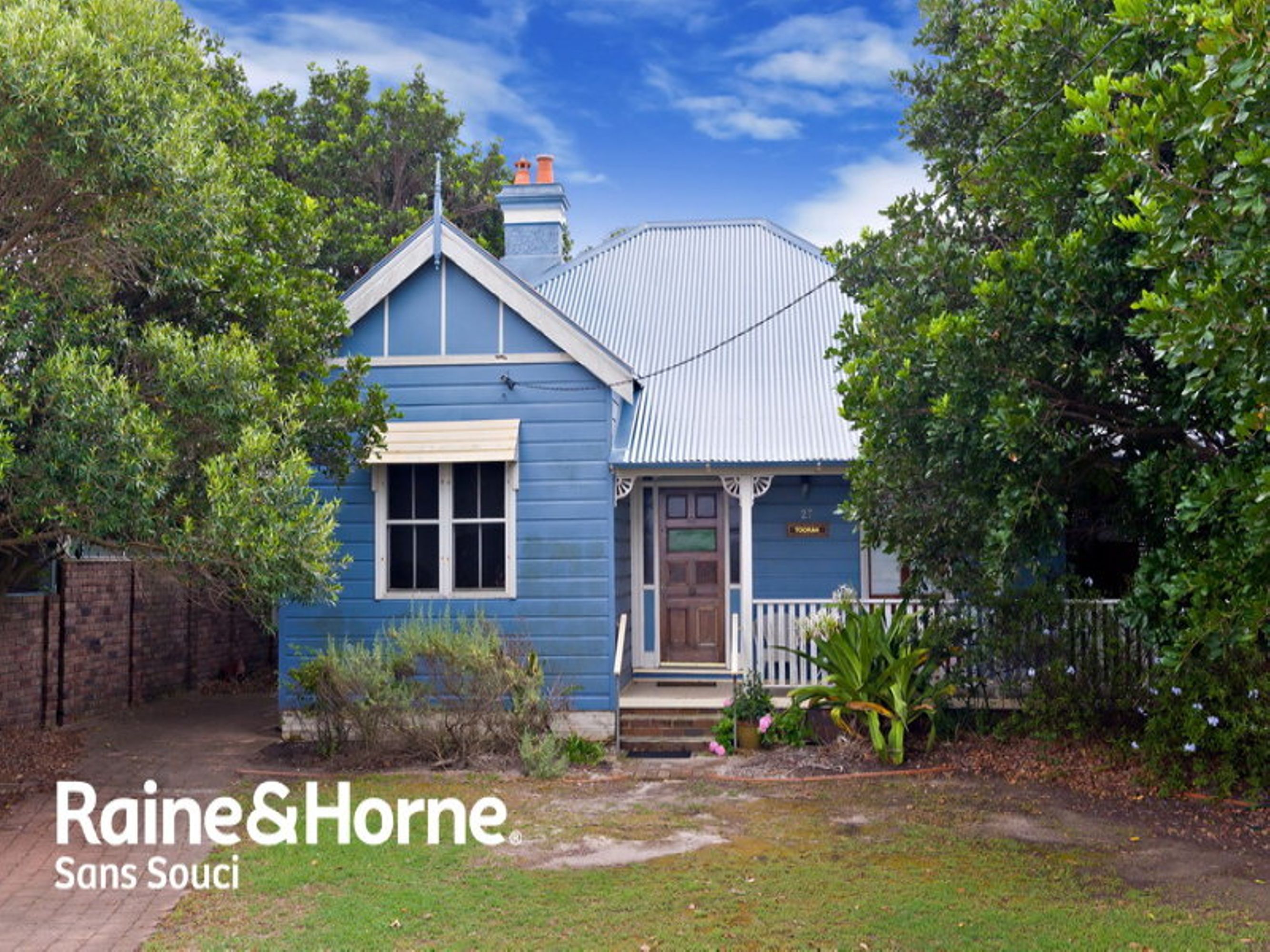 27 Riverside Drive, Sans Souci - Thumbnail 2