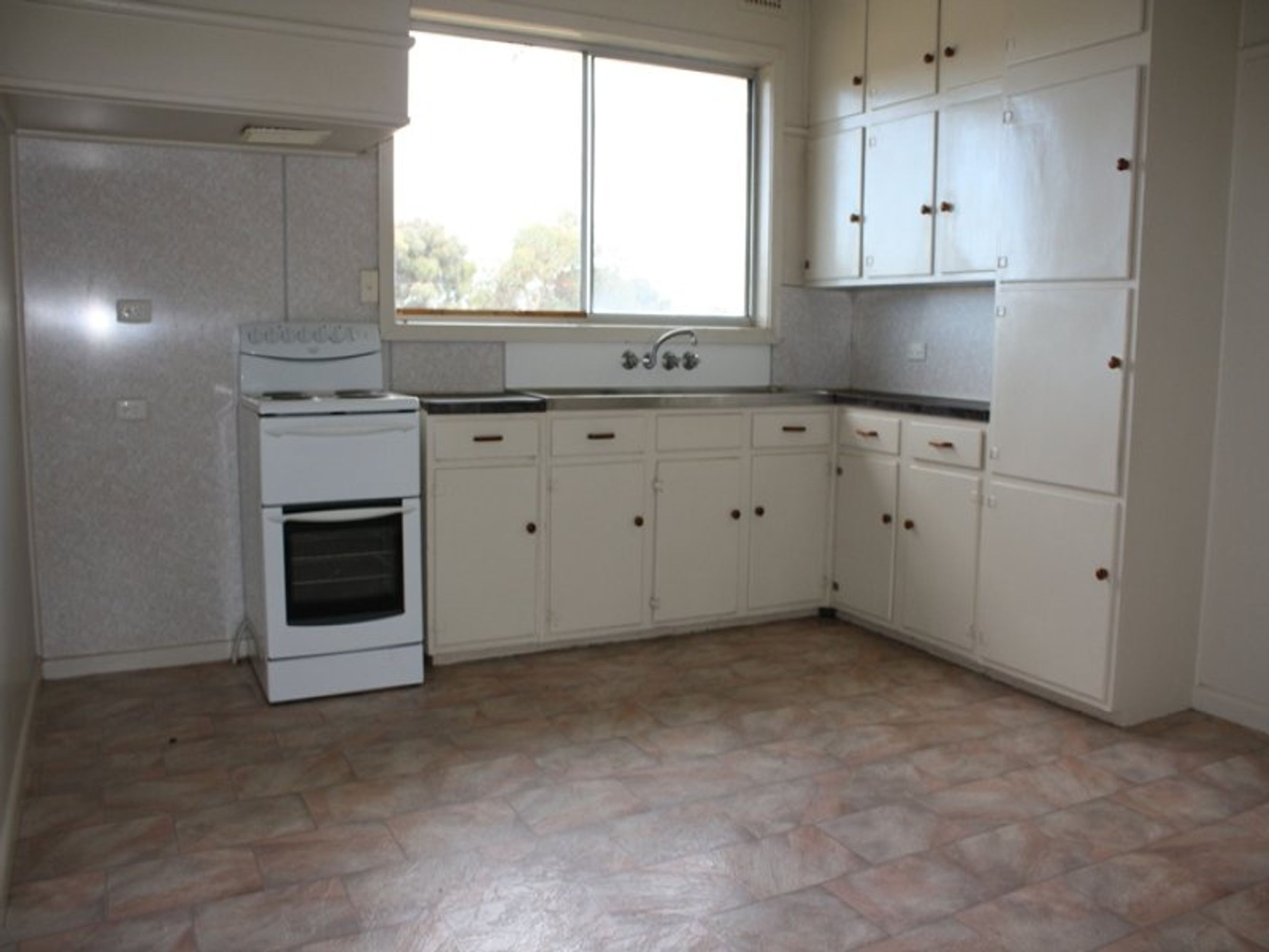 10 Belcher Street, Nhill VIC 3418, Nhill - Thumbnail 7