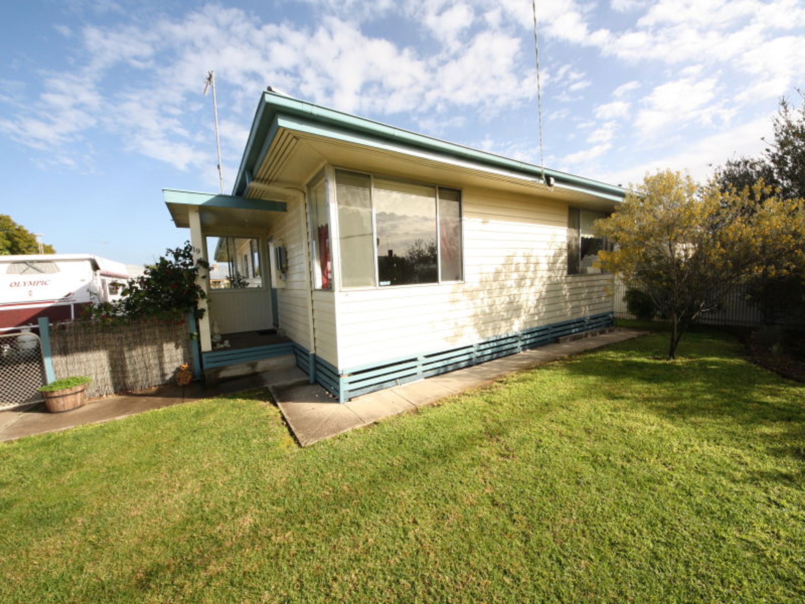 19 Francis Street, Horsham VIC 3400
