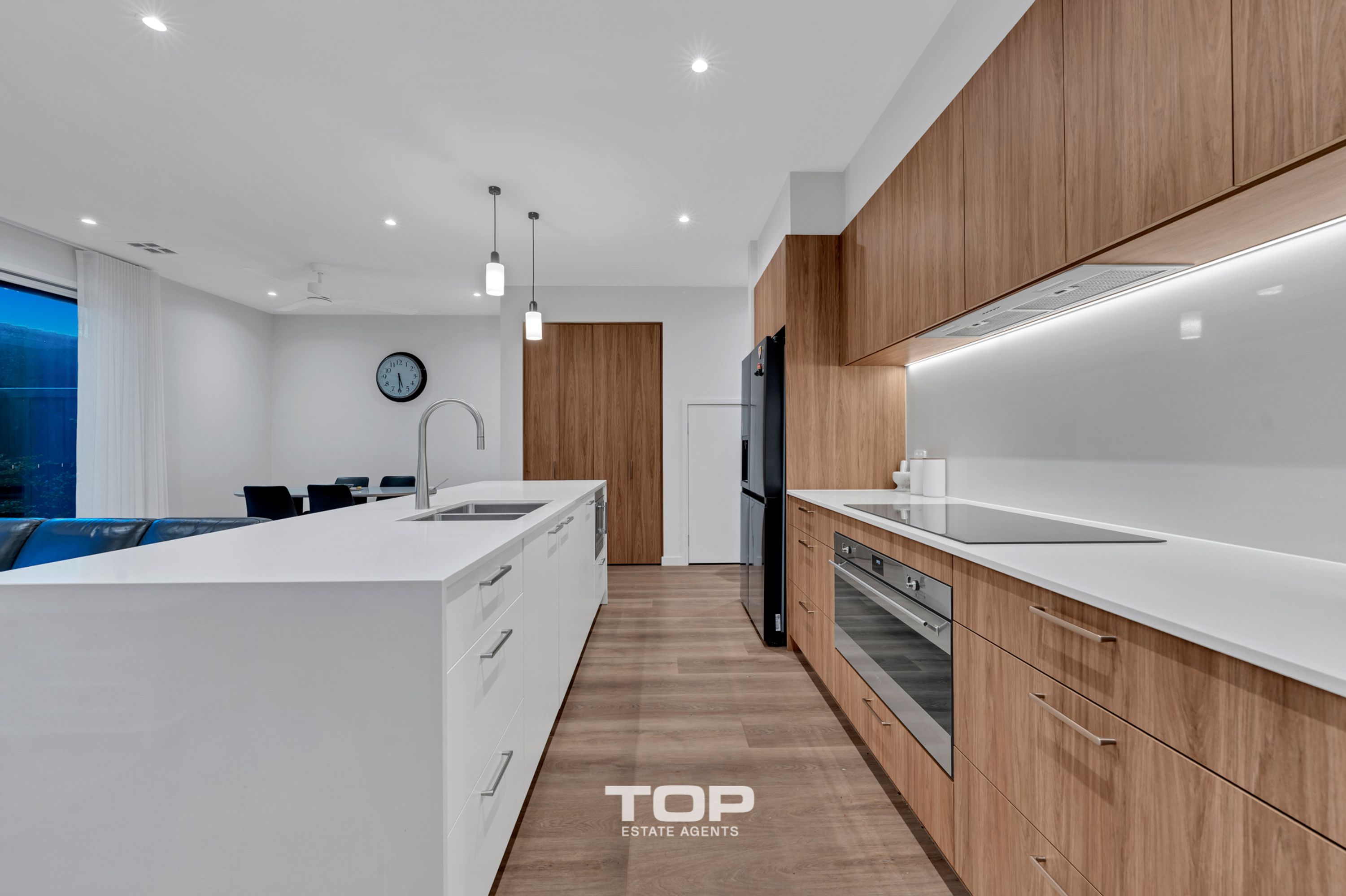 182 Alexander Boulevard, Clyde North - Thumbnail 5